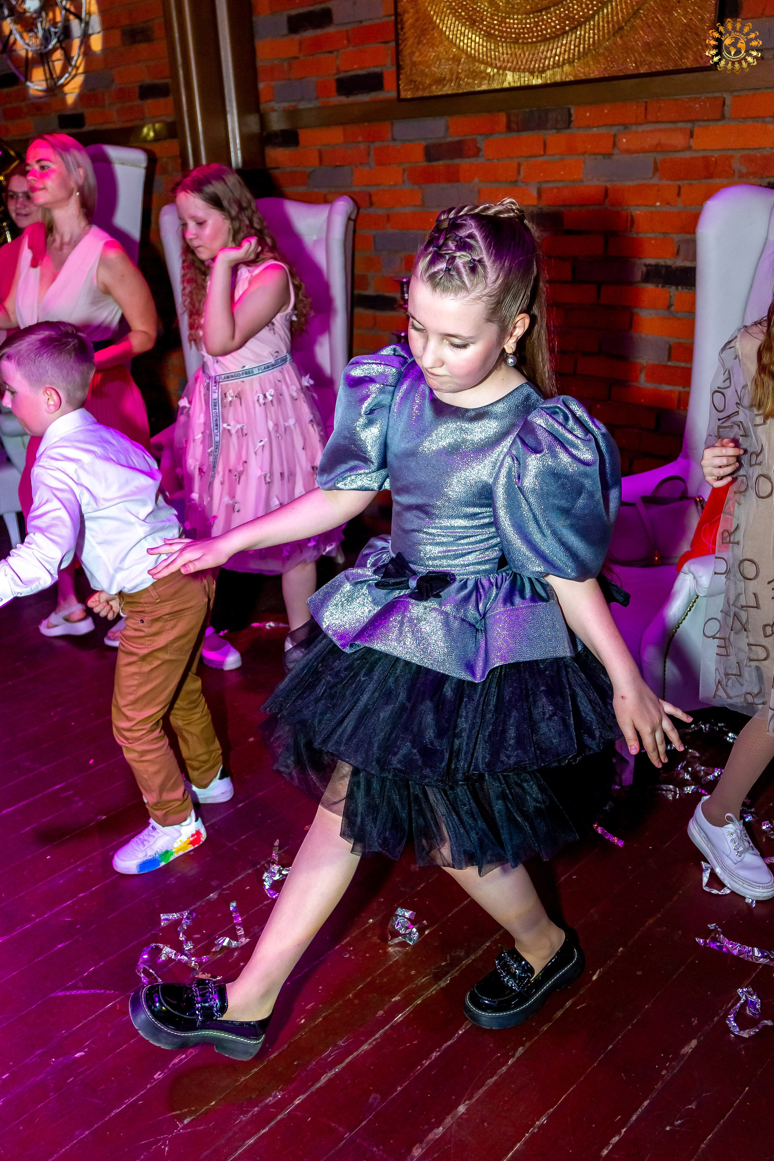 Выпускной 4-го класса 2024. Школа 2109. Репортажная съемка в Москве и области. Анималистика