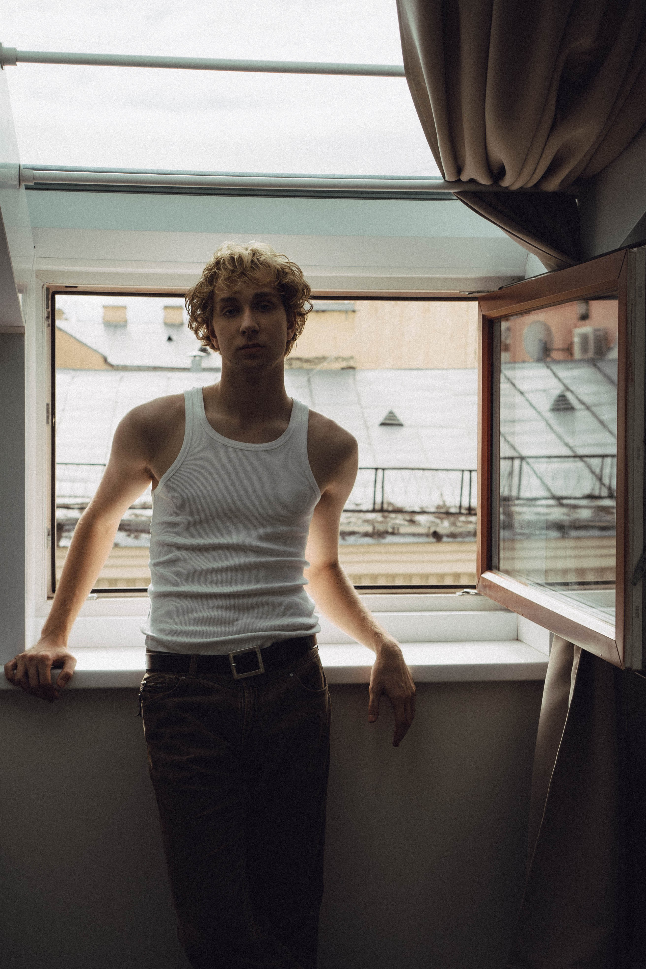 СВАДЕБНАЯ СЬЕМКА В ОТЕЛЕ. СБОРЫ ЖЕНИХА И НЕВЕСТЫ И ТАКЖЕ ТОР И ПОДГОТОВКА К ПРОГУЛКЕ. Профессиональный фотограф, Санкт-Петербург — Виктория Богомолова