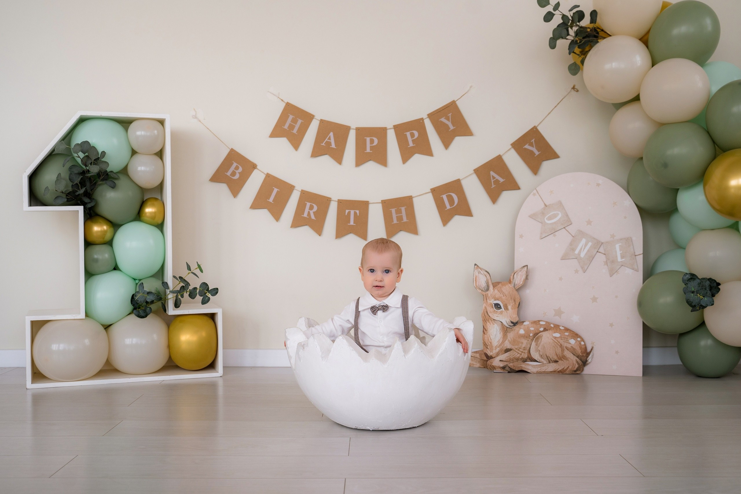 Фотосессия Cake Smash. Фотостудия Малина в городе Улан-Удэ. Фотограф Ирина Жарникова