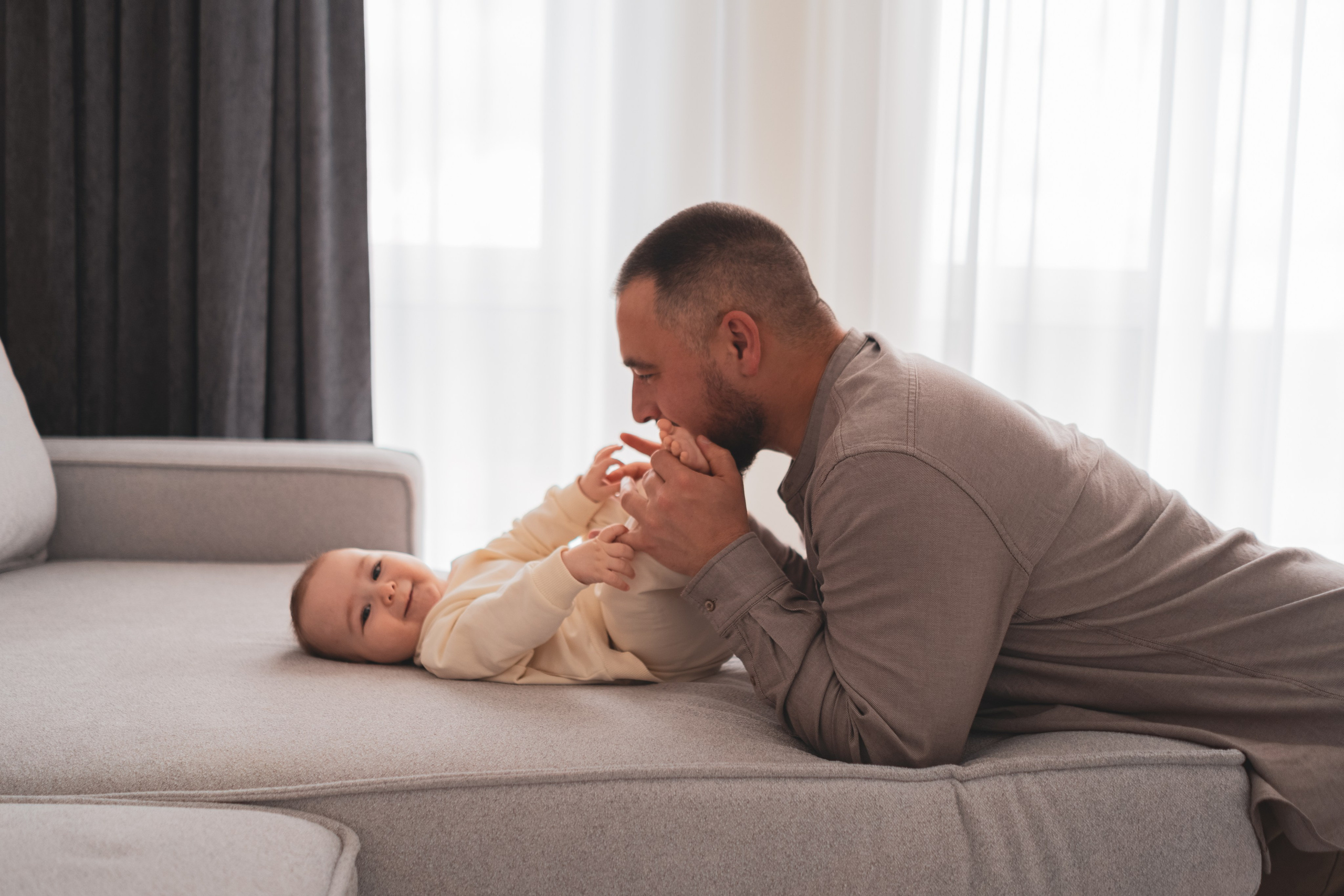 Мансур с родителями, Щелково, домашняя съемка. Наталья Дукалова фотограф Щелково Королев Пушкино Москва Балашиха