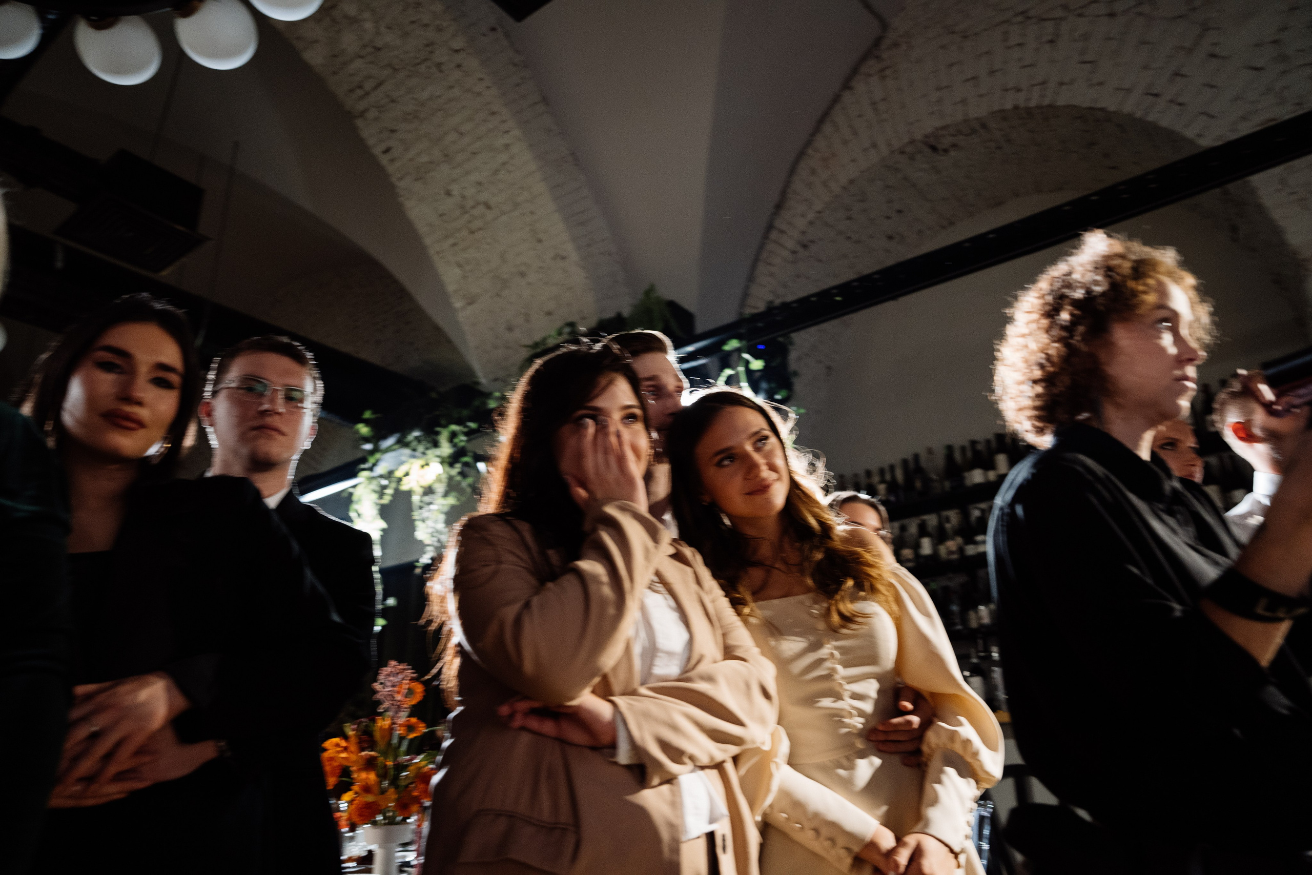 Оранжевая свадьба в гребешках. Свадебный фотограф организатор в Санкт-Петербурге Ассоль Опарина