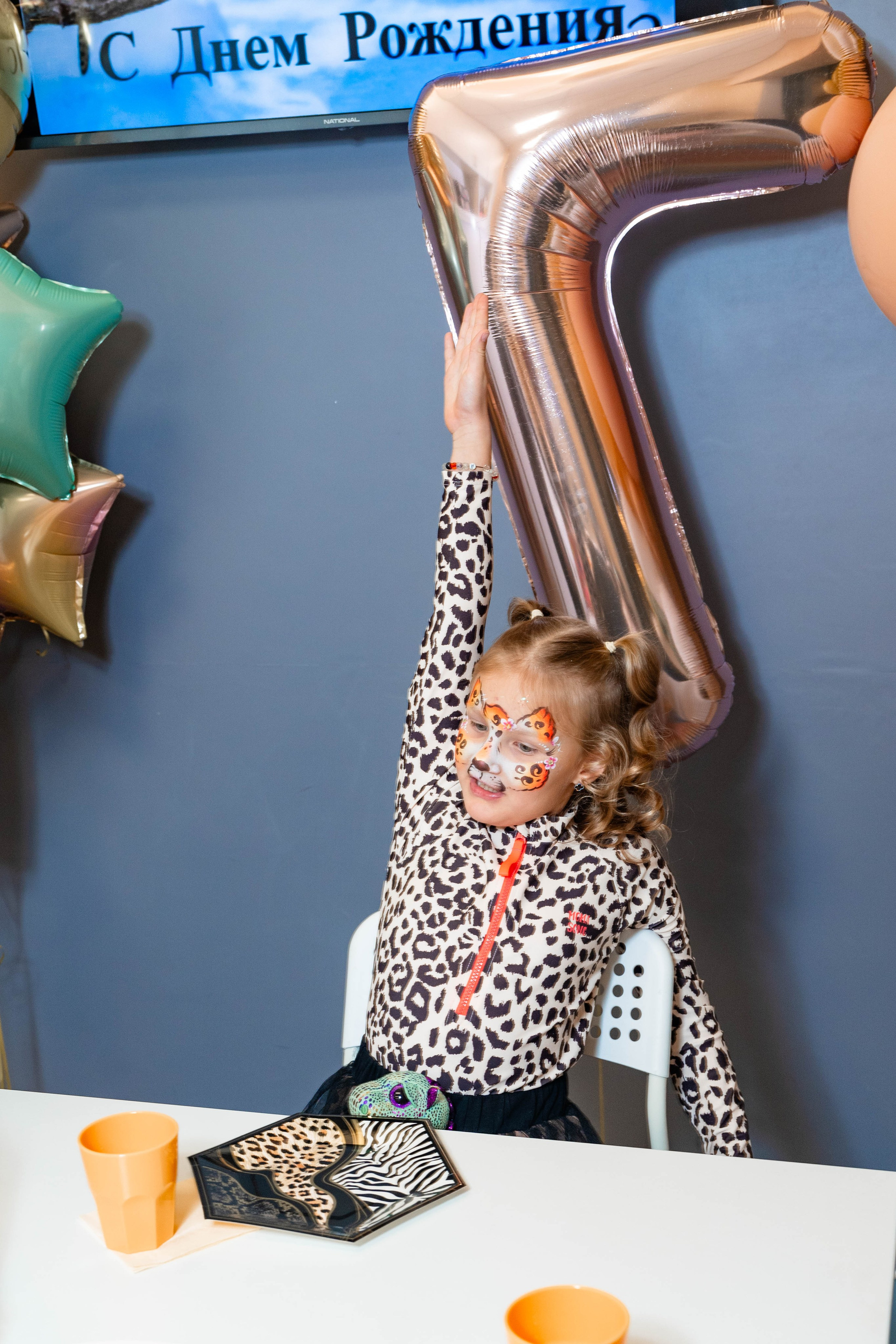 День Рождения Лауры в TiDi-клуб. Фотограф Никита Комаров