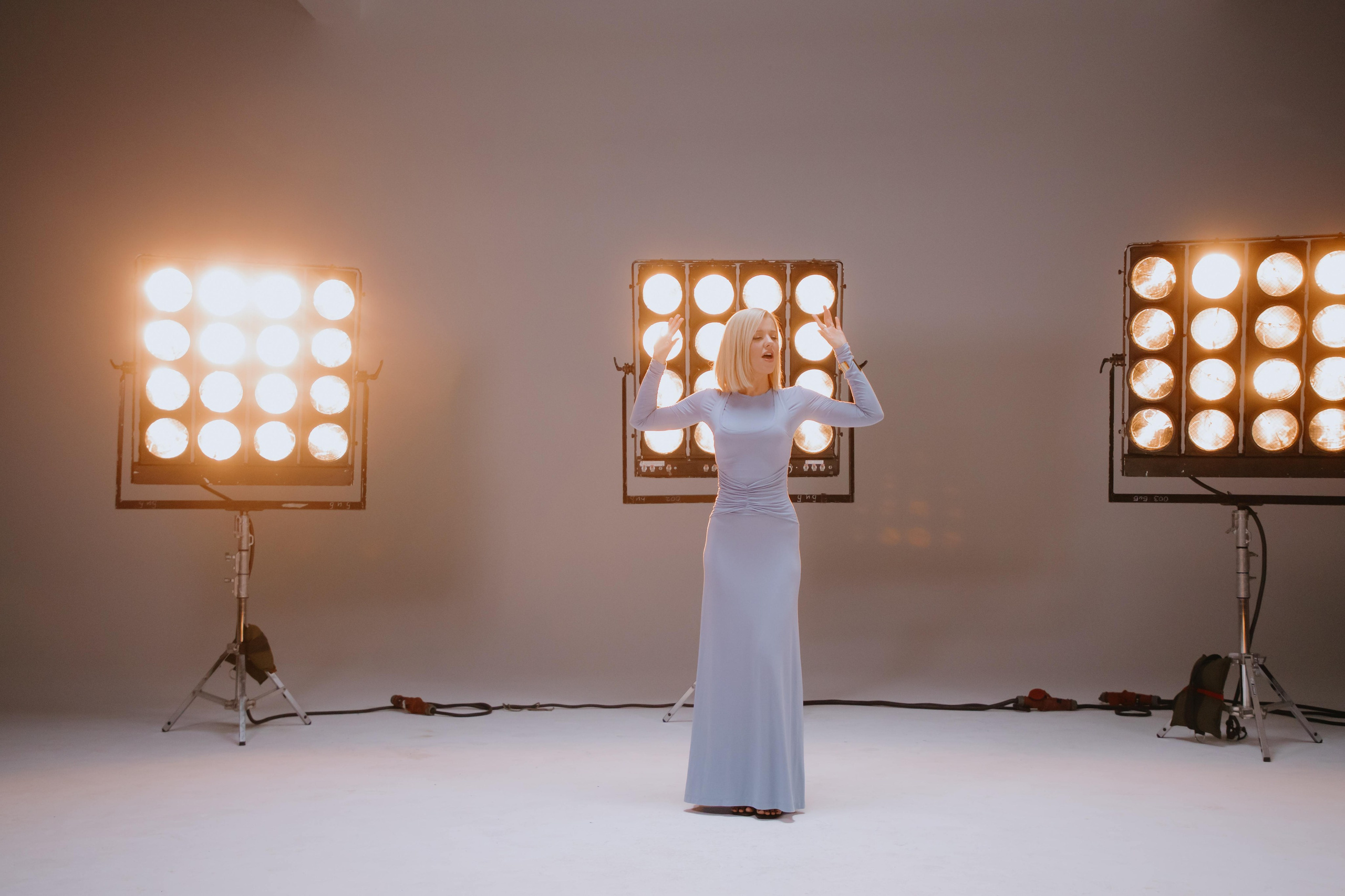 Съемка клипа Юлианны Карауловой и Бьянки. Фотограф в Москве и Санкт-Петербурге Дарина