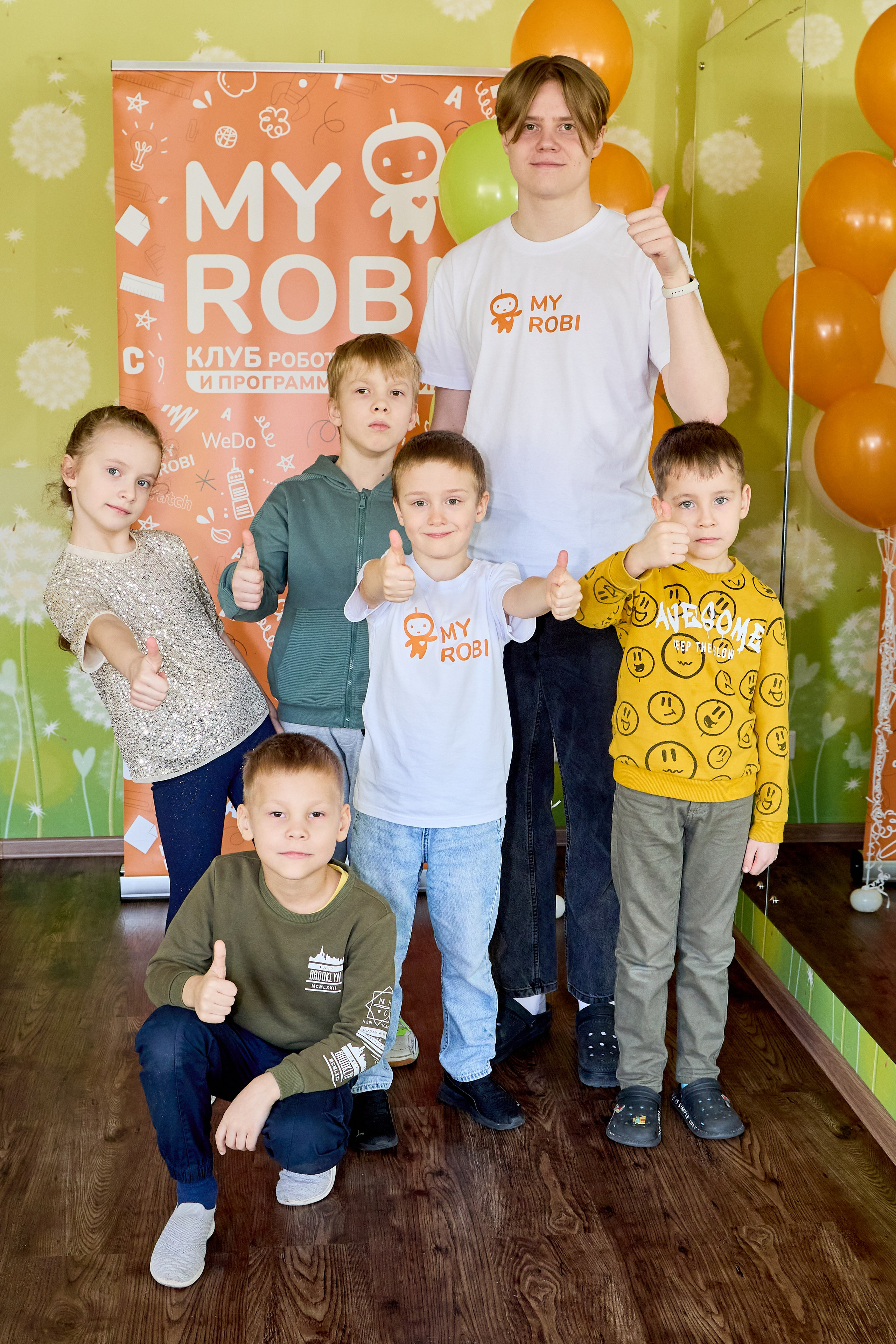 Клуб робототехники и программирования. Фотограф Настя Че