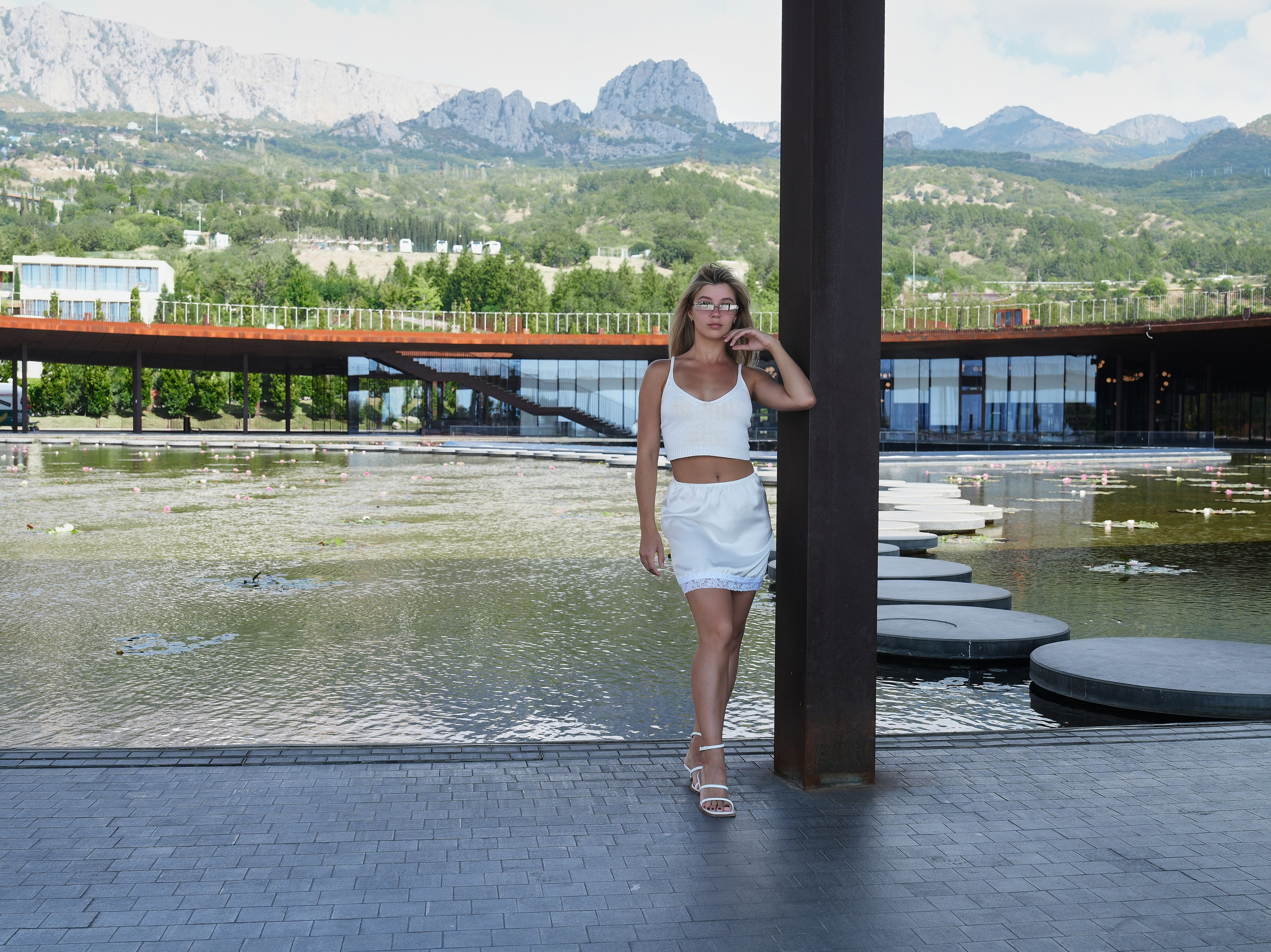 Семейная прогулка 4 человека. Свадебный фотограф Виктория Роса