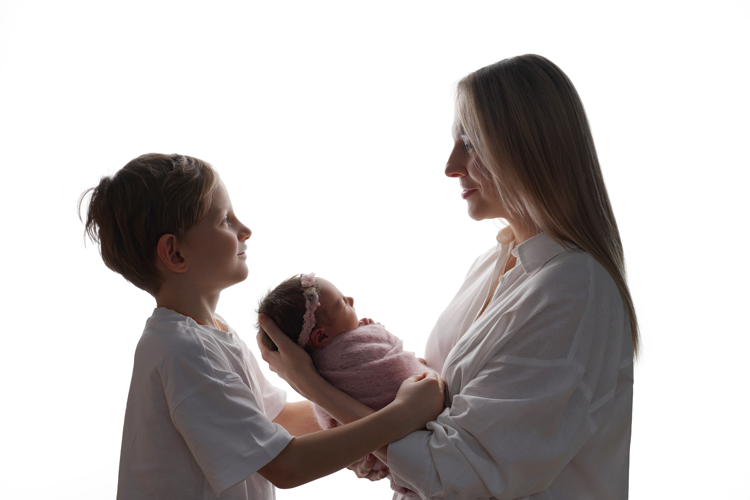 семейные кадры с новорожденным