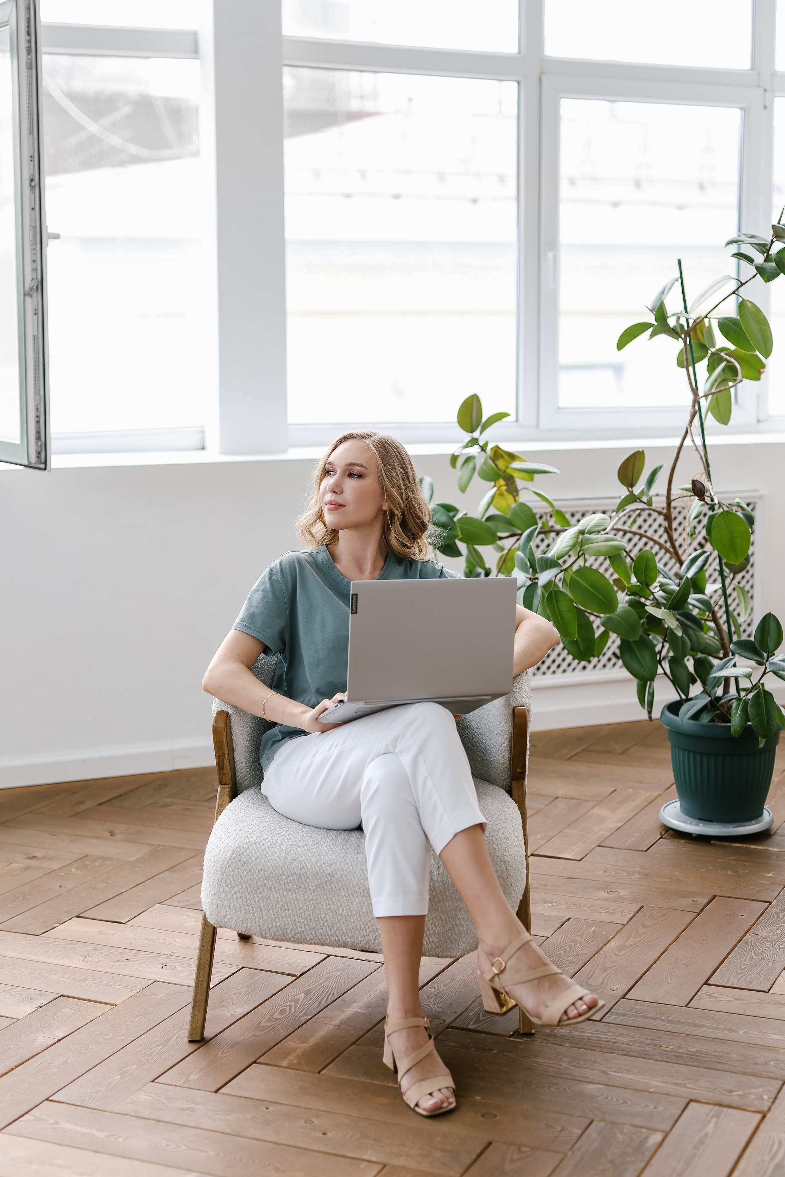 Контент для веб-дизайнера Вики. Фотопродакшн продающего контента