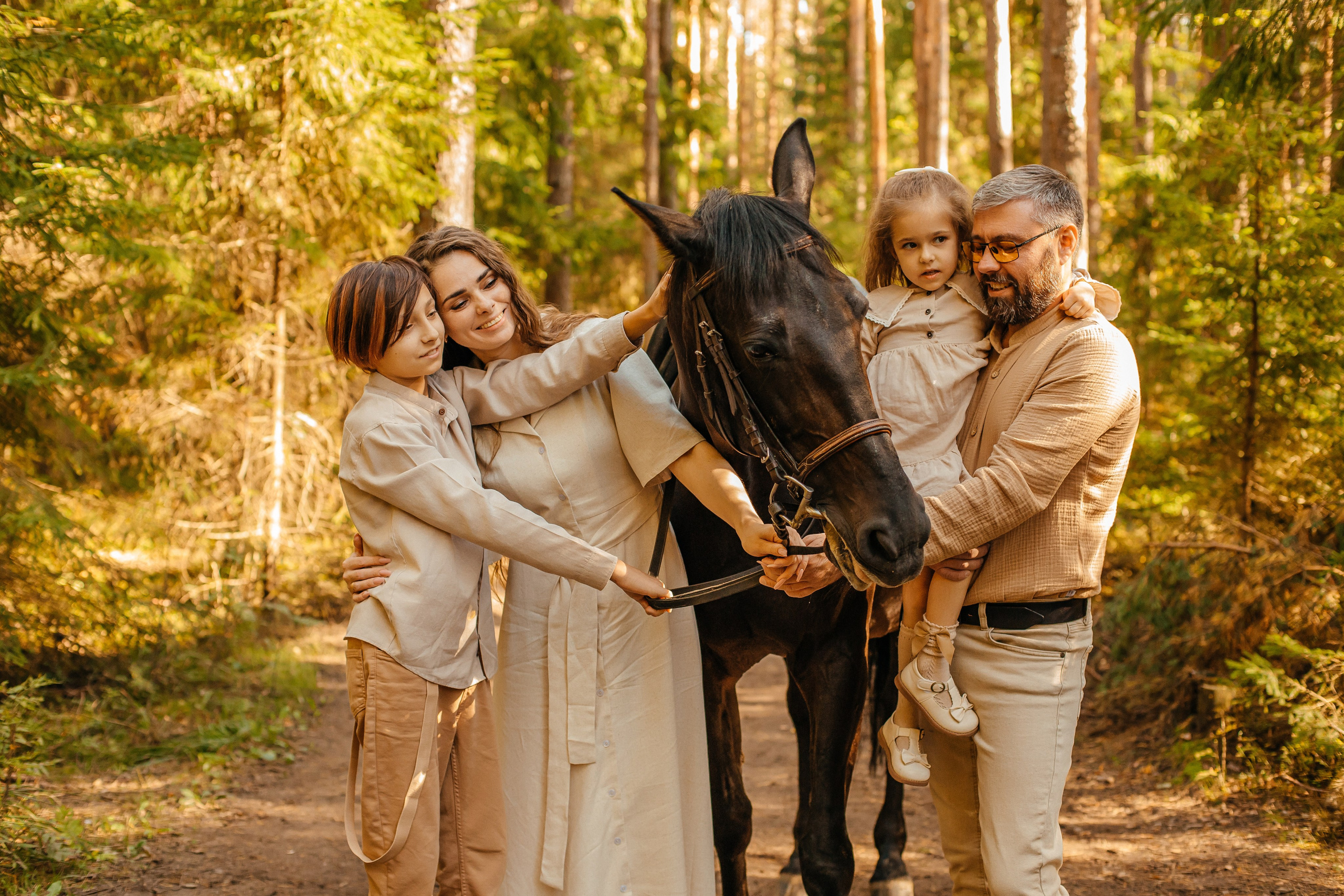 Надя семья в Токсово. Elena Sova — семейный и женский фотограф в Санкт-Петербурге