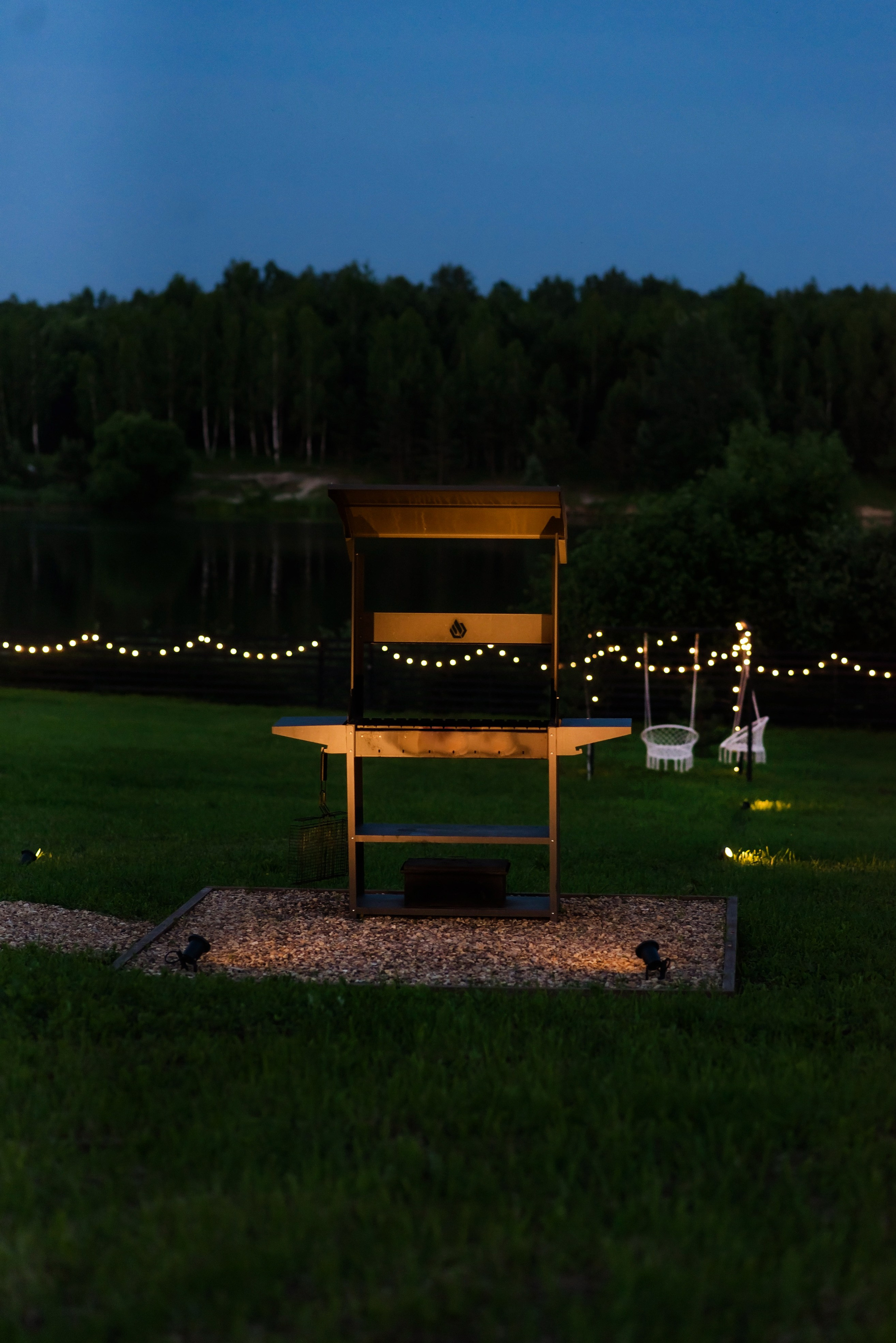 Наша территория. Глэмпинг. Аренда дома для отдыха в Брянске. Банный чан, зона BBQ. Дом на озере в Брянске. Отдых Брянск