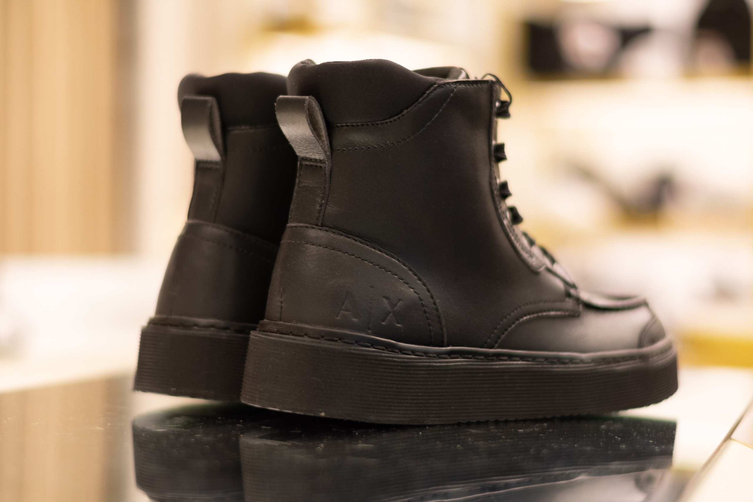 Для организаций. Предметная фотосессия для обувного магазина Capsula. Фотограф/видеограф Богдан Голованов