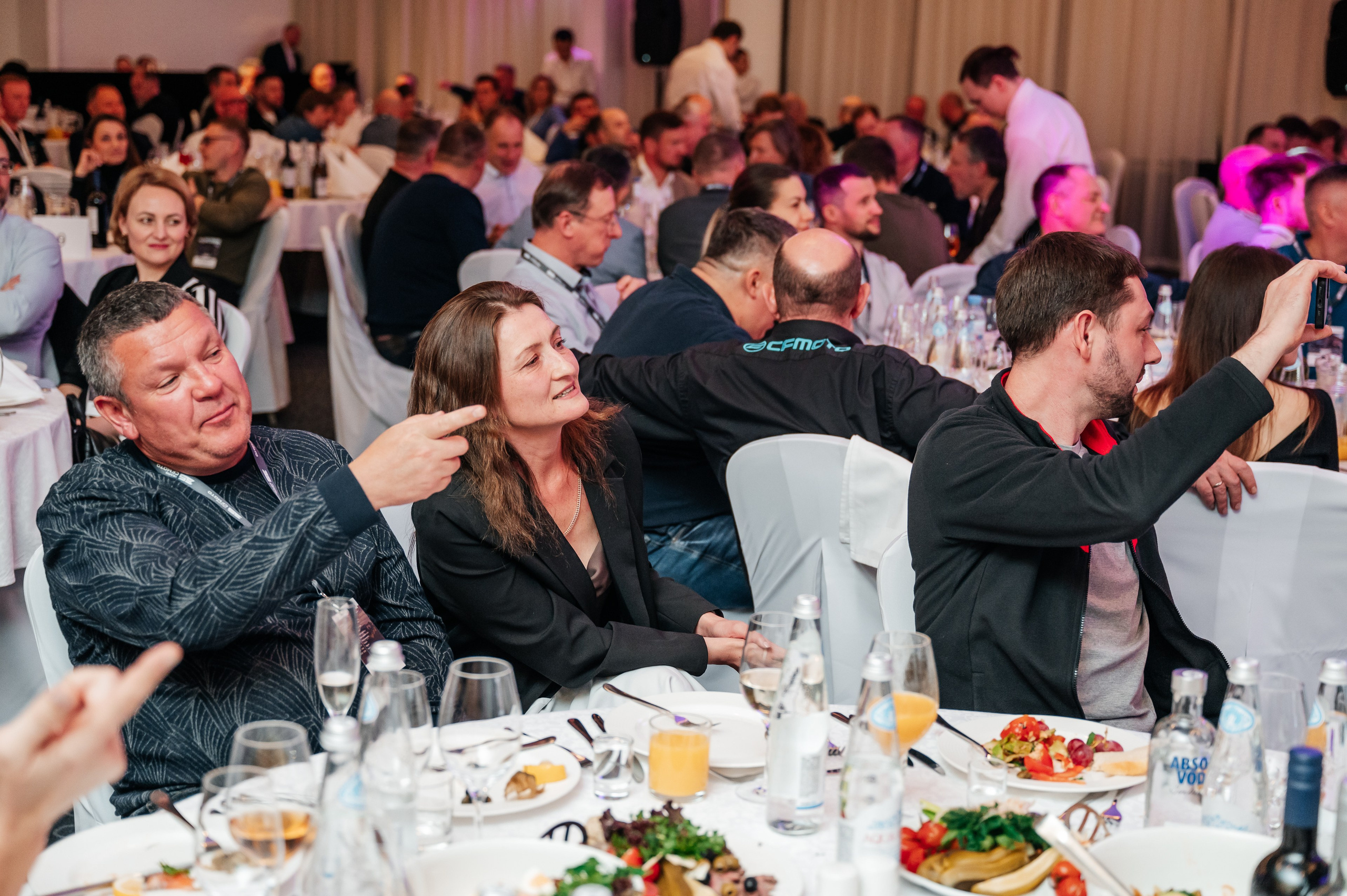 Конференция дилеров. Фотограф Дмитрий Сермяжко