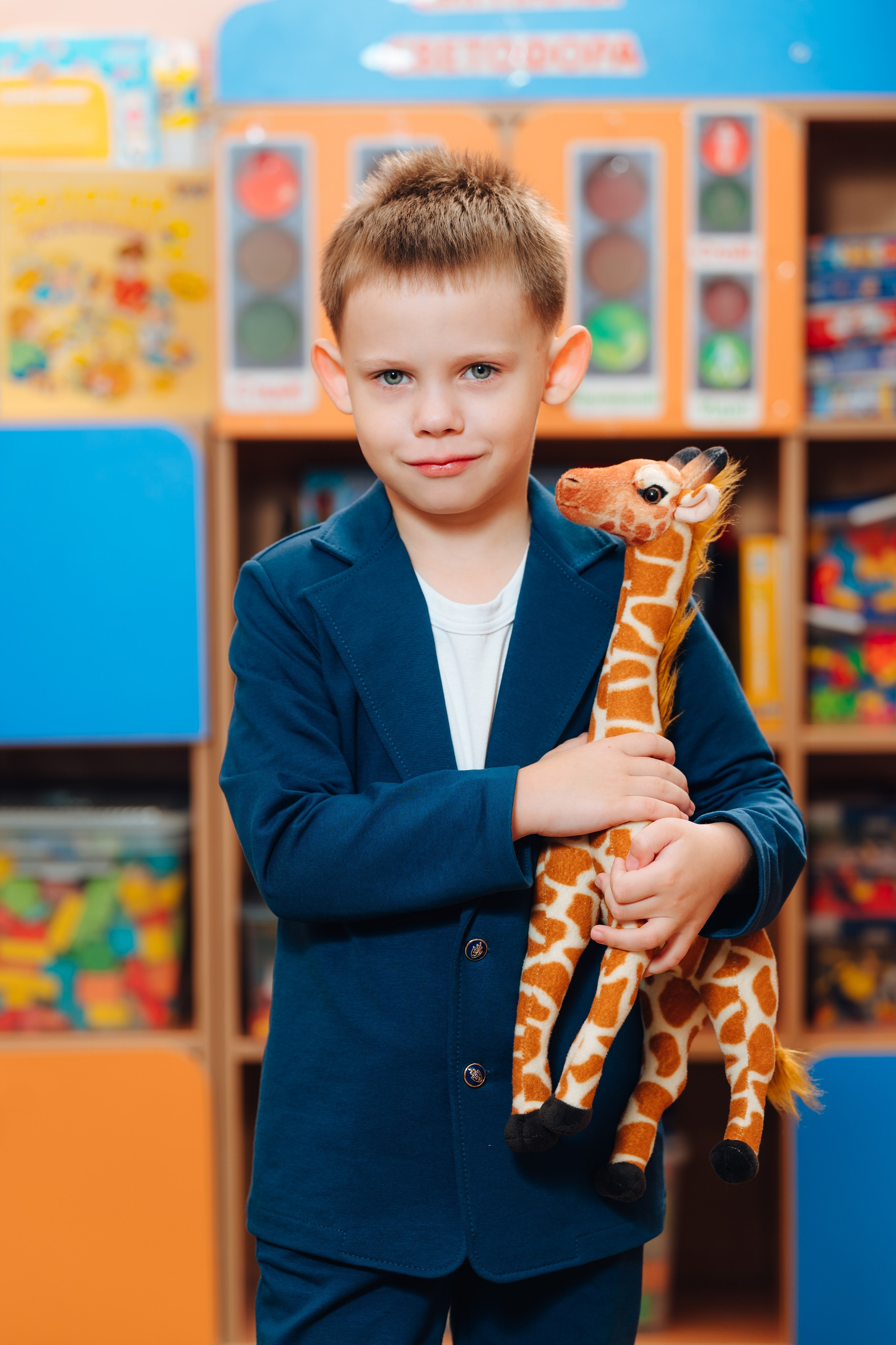 Портреты в интерьере группы. Детский и семейный фотограф Катерина Мишина