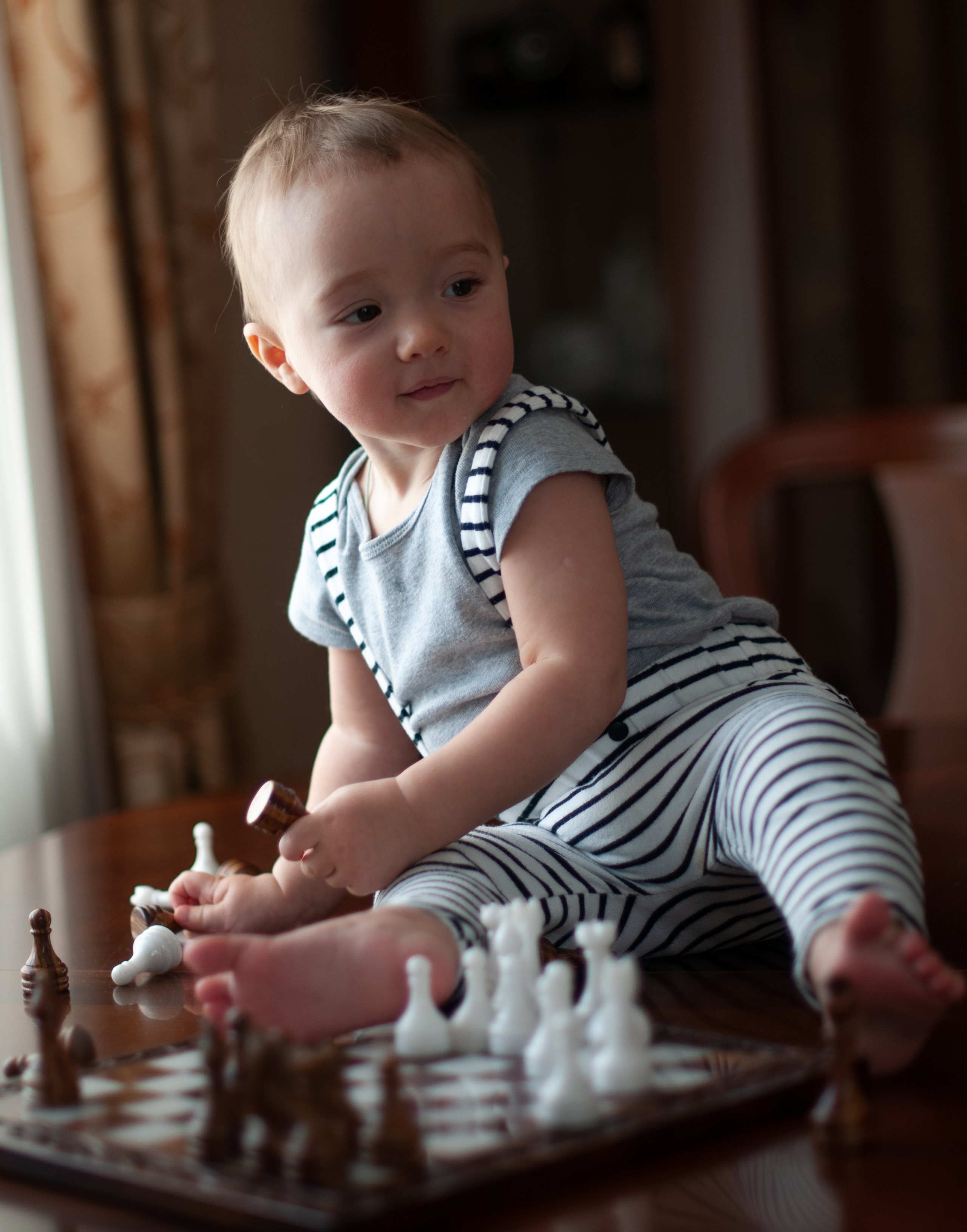 Little Children at a Photo Shoot. Photographer: Oksana Lomnova