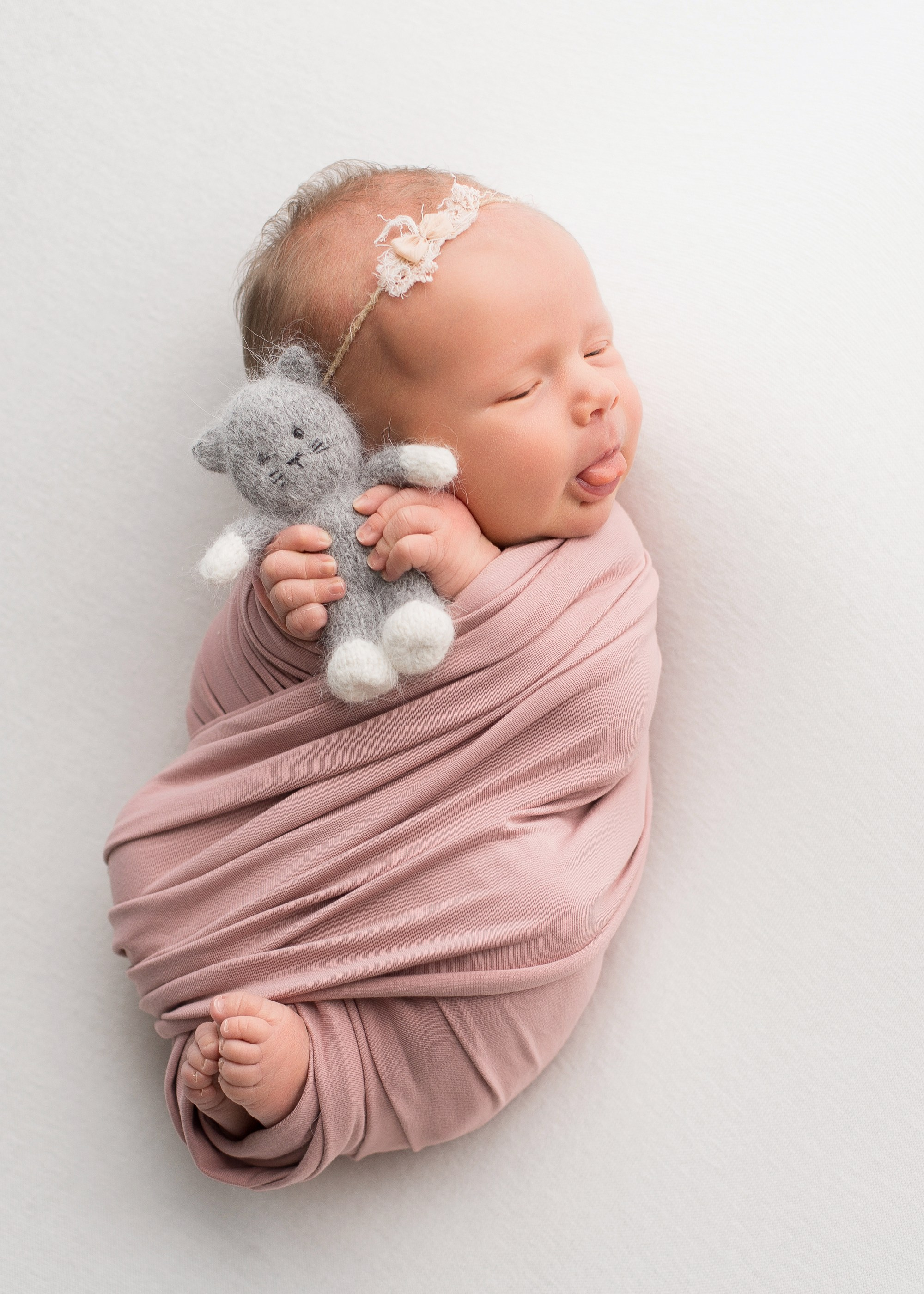 Роза. Ольга Анохина фотограф новорождённых в Зеленодольске