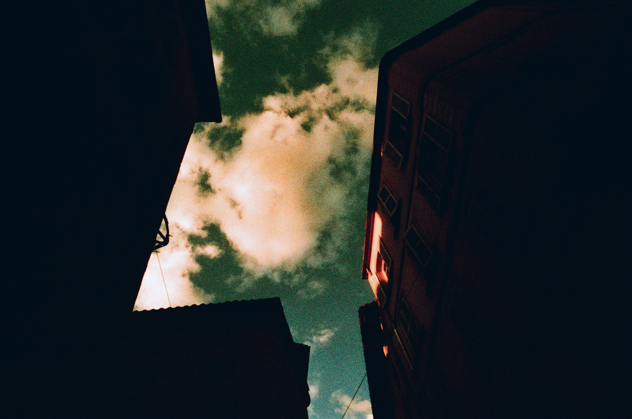 The contract // france, avignon III. EVER EXPOSED