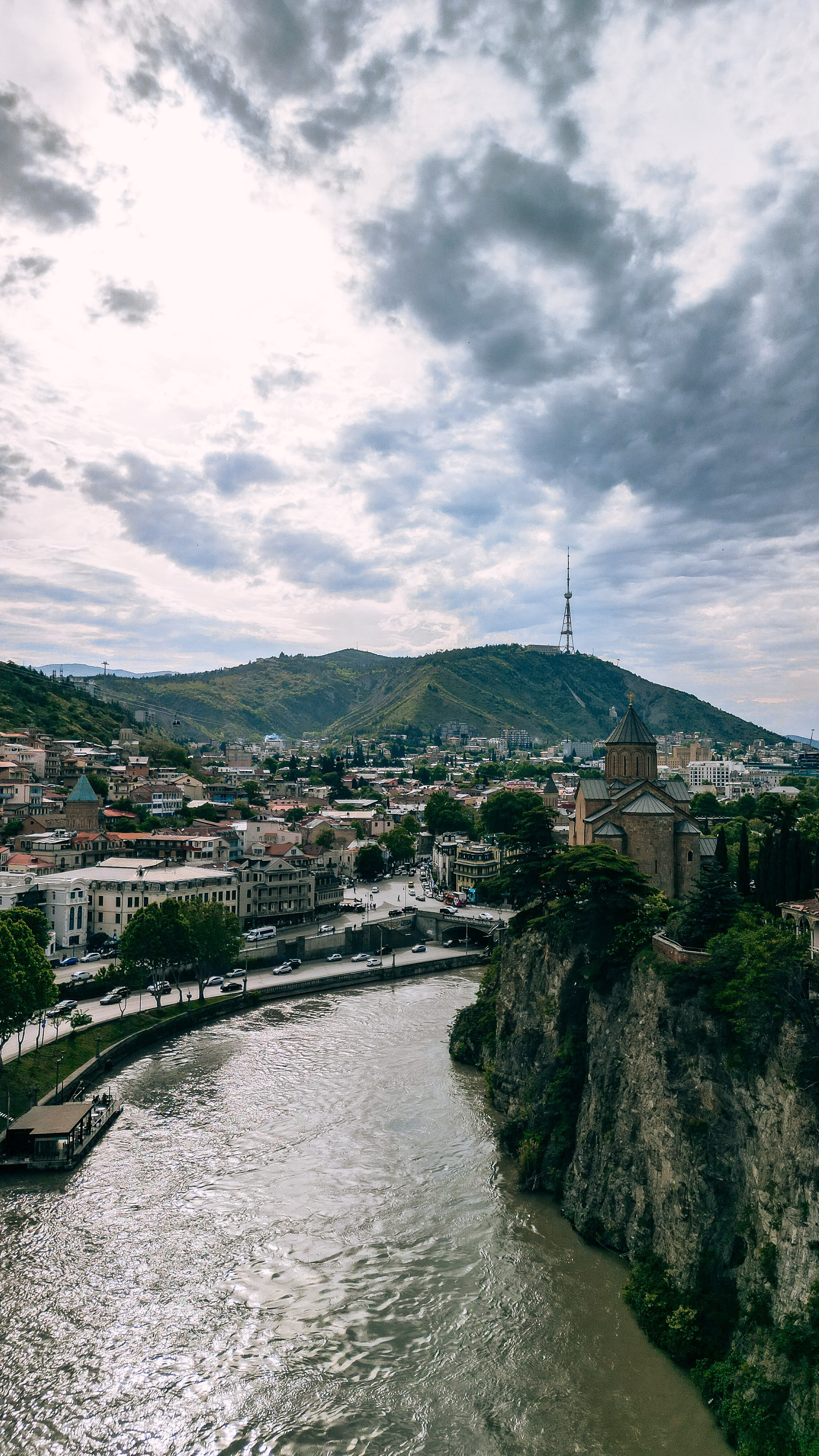 Грузия 2023. Человек с фотокамерой