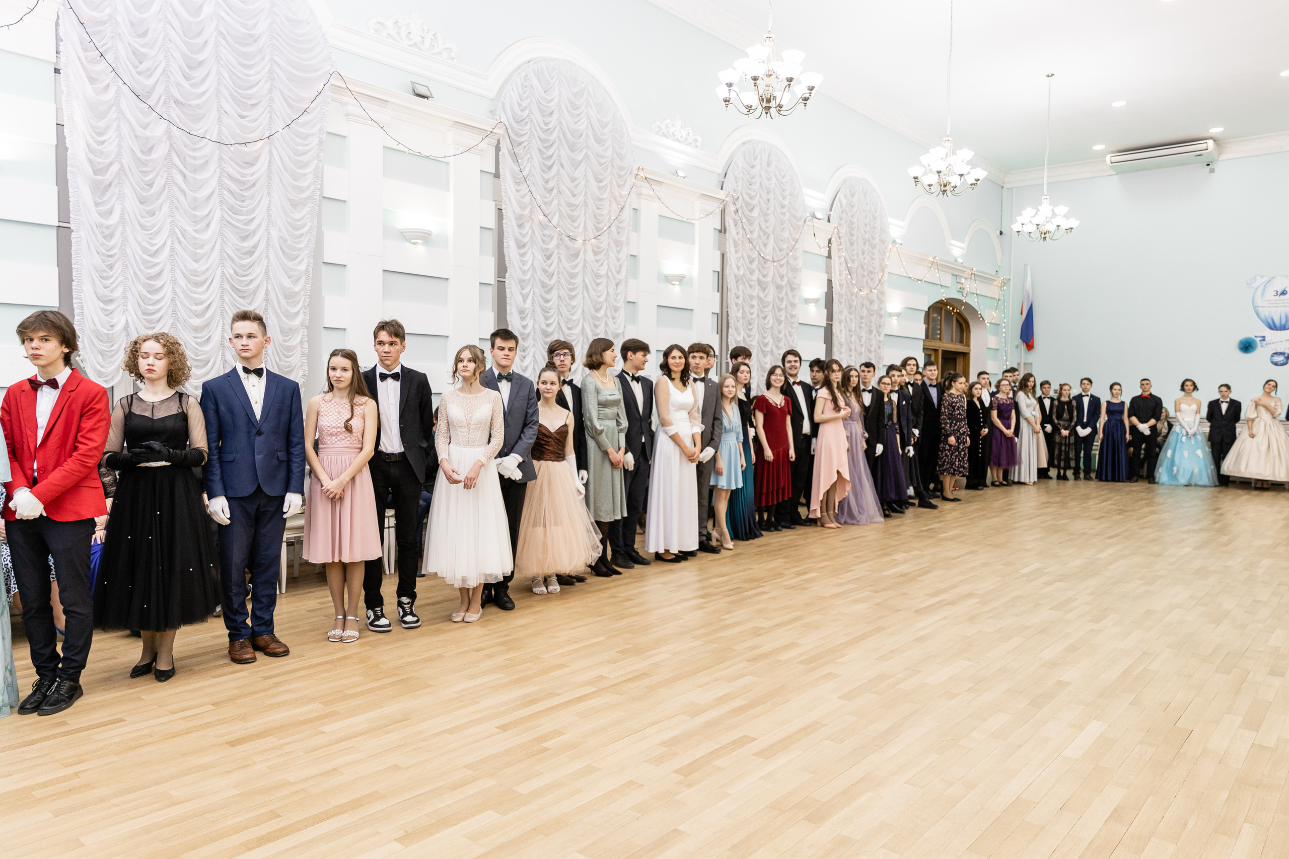 Новогодний бал в тридцадке. Евгения Стриженова — репортажный фотограф в Санкт-Петербурге