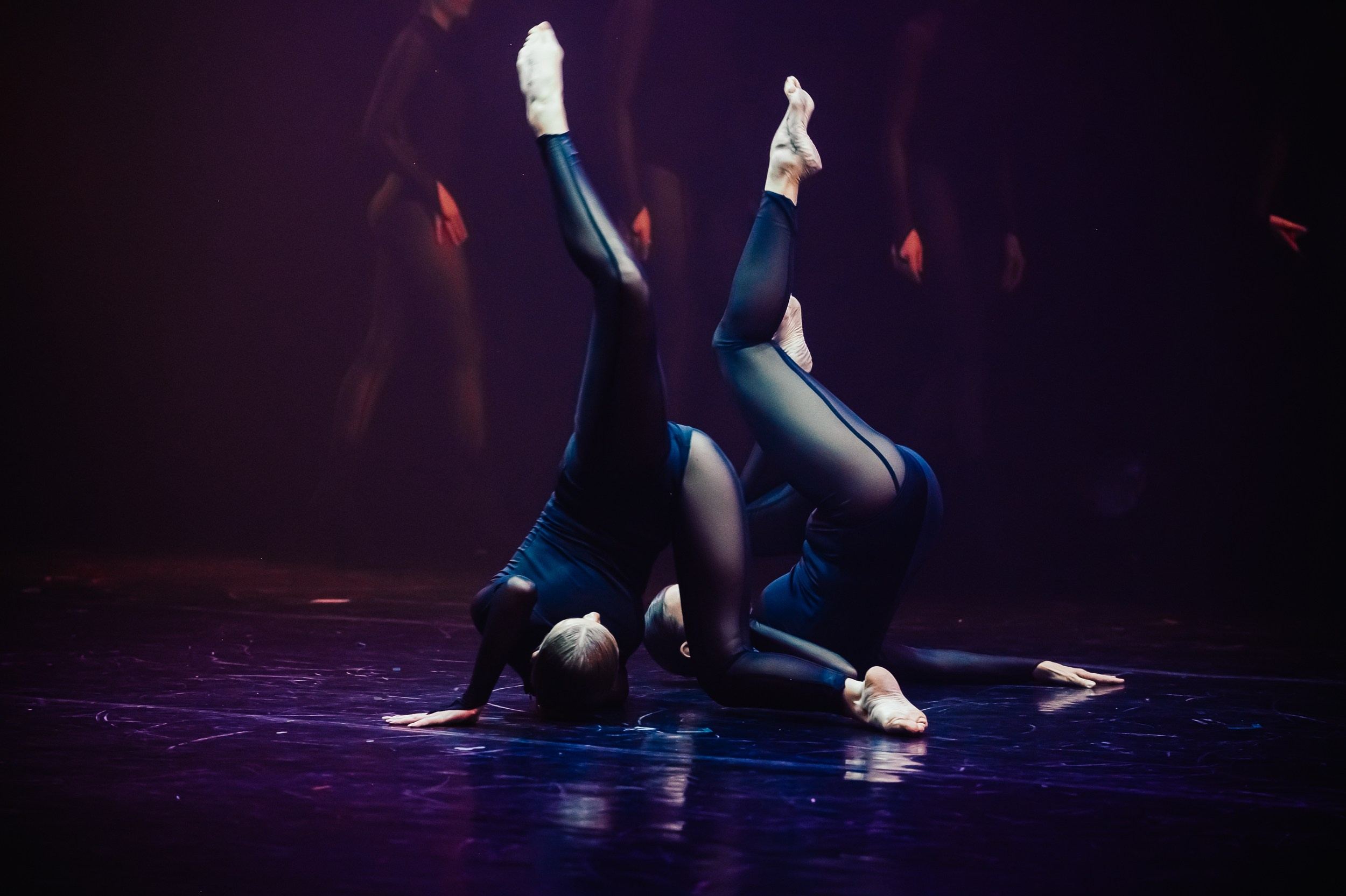 Танцевальное шоу «Ароматы». Художник по свету Максим Сергачев