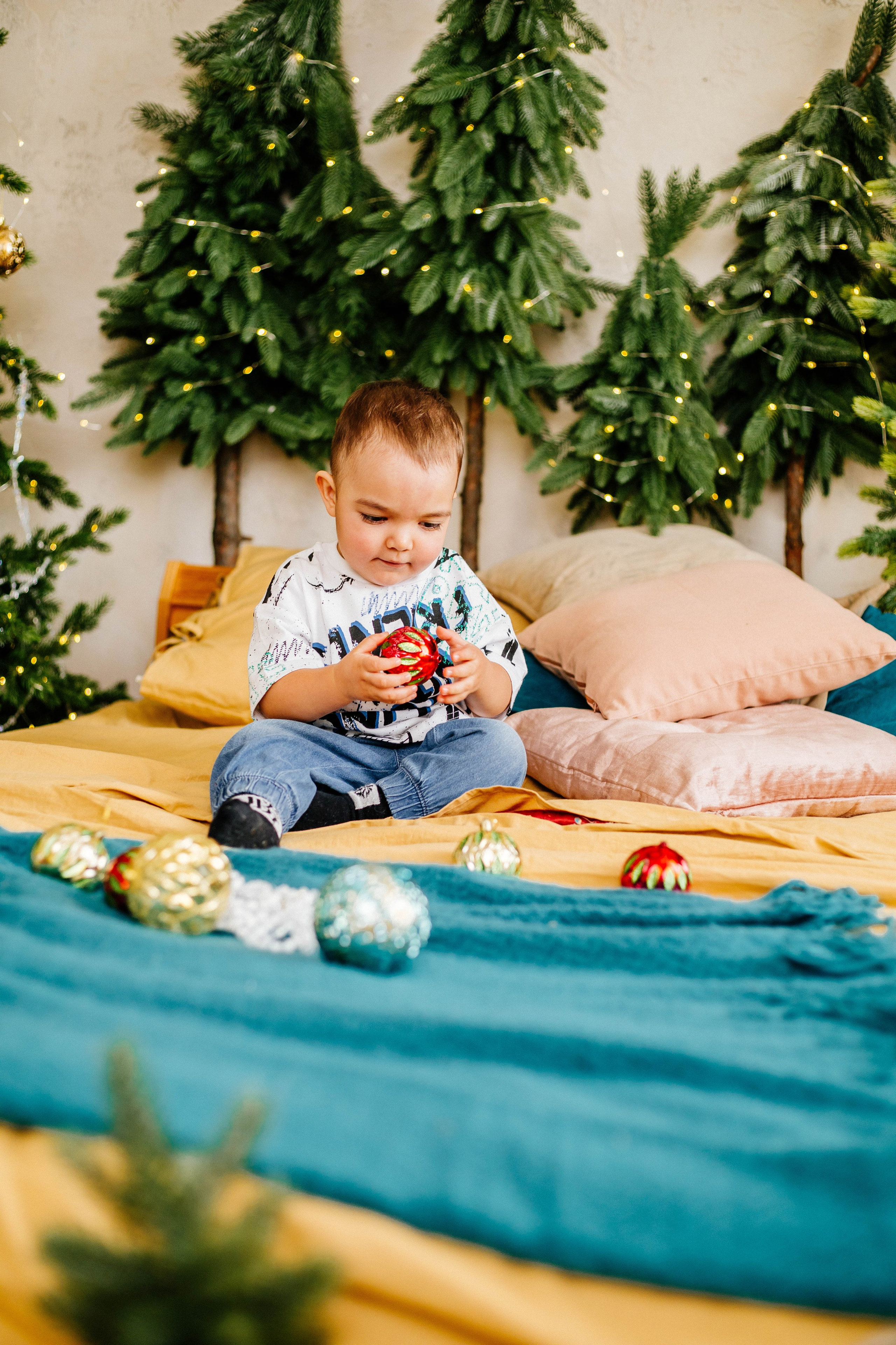 Лев с семьей. Рыжова Тамара