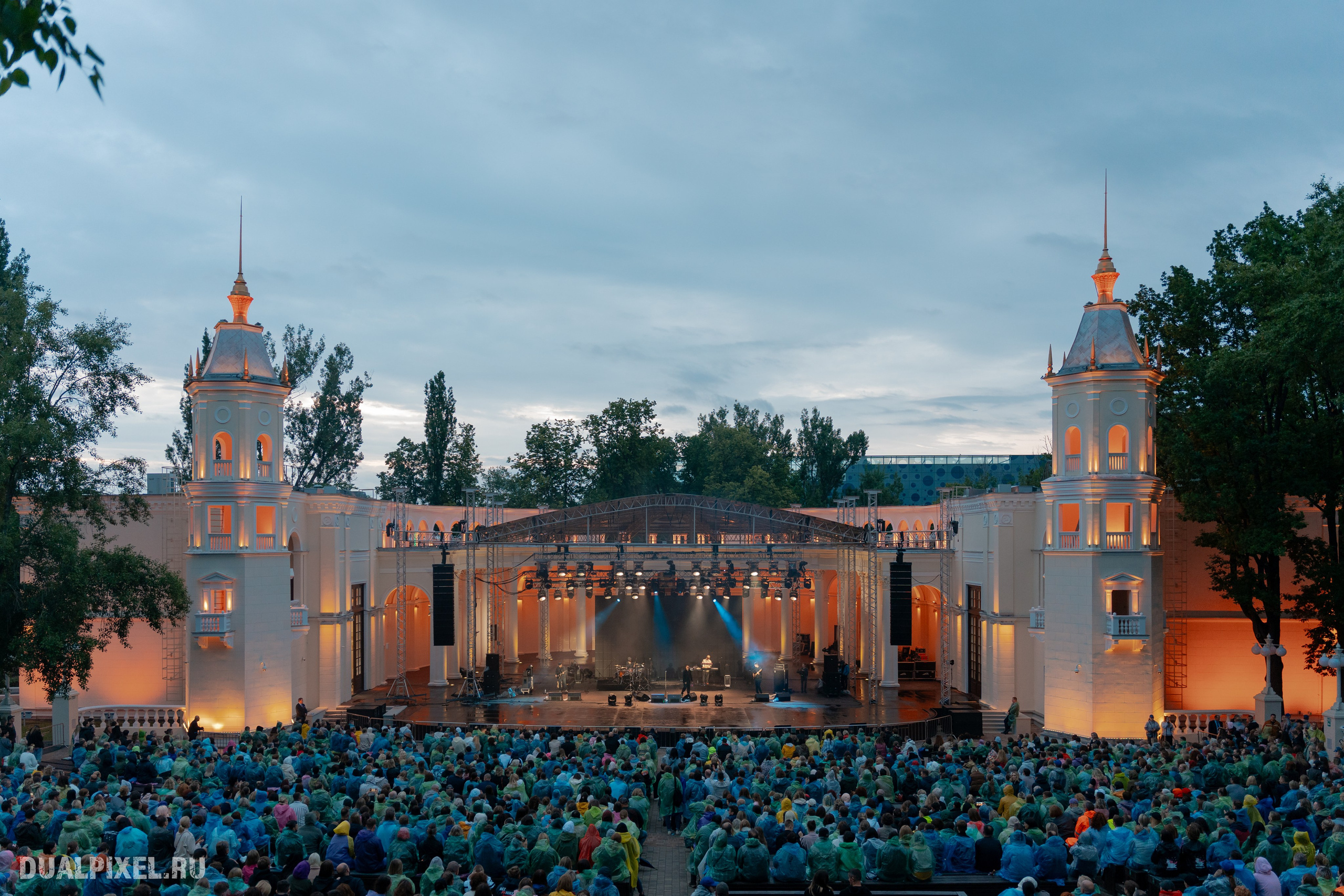 Танцы Минус. Магия музыки в кадре: Концертная Фотография