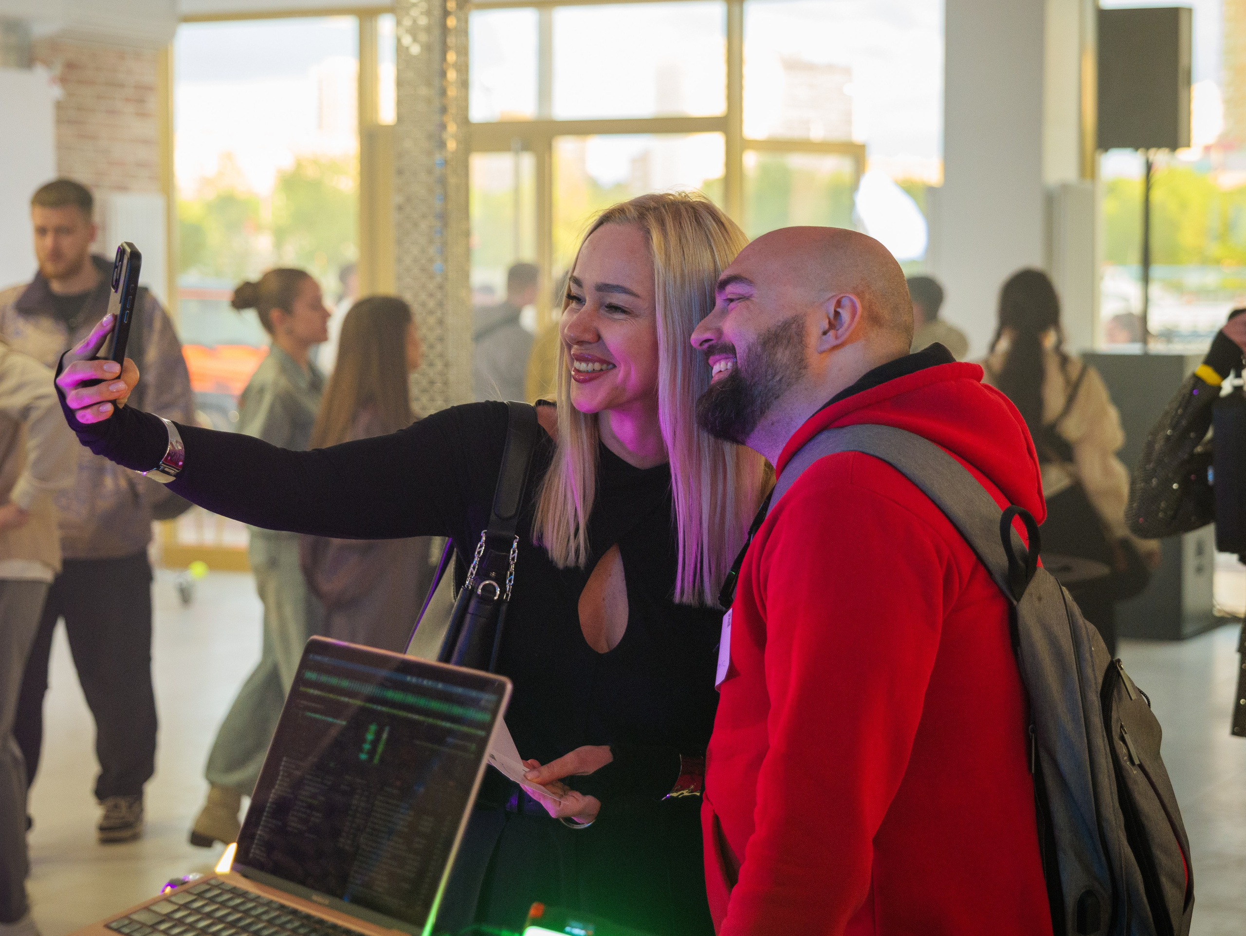 Репортажная съемка, мероприятия. Фотограф и видеограф в Москве Александр Вандышев