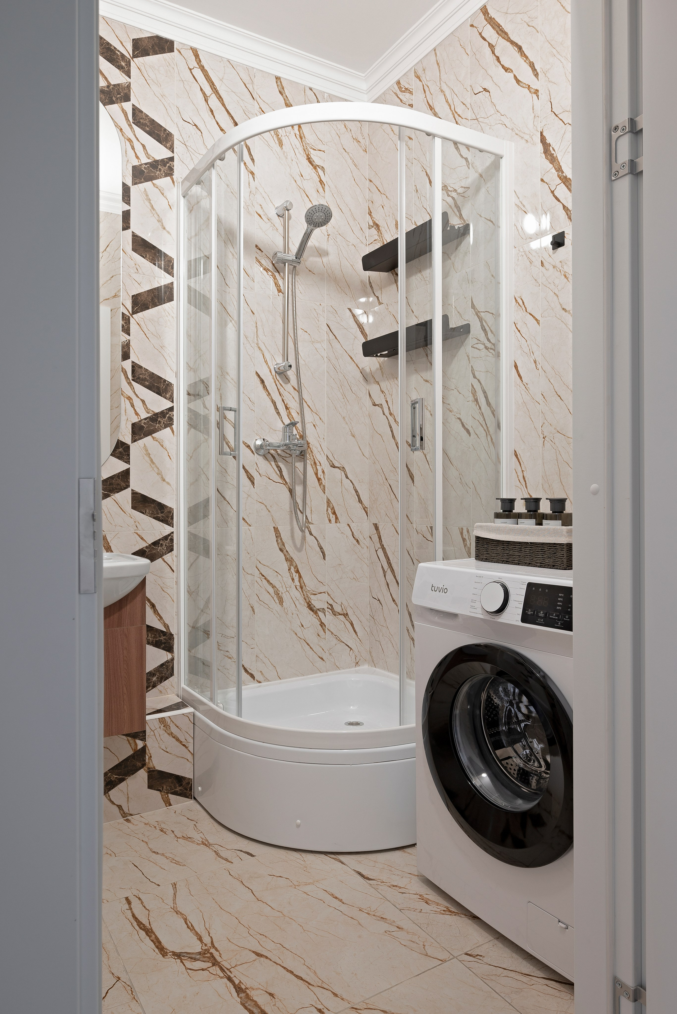 Любоград. Главная