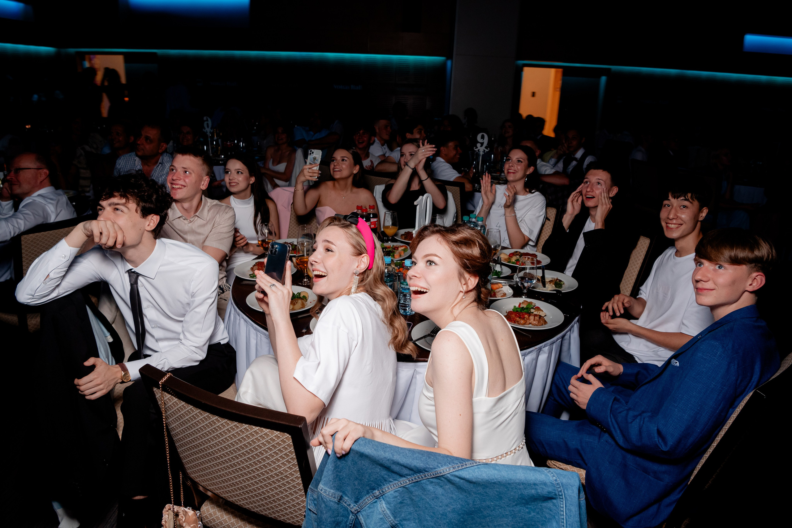 5 Лицей. Вручение и Банкет. Музкомедия и Сити Холл. Фотограф в Волгограде и Волжском Александр Горбань
