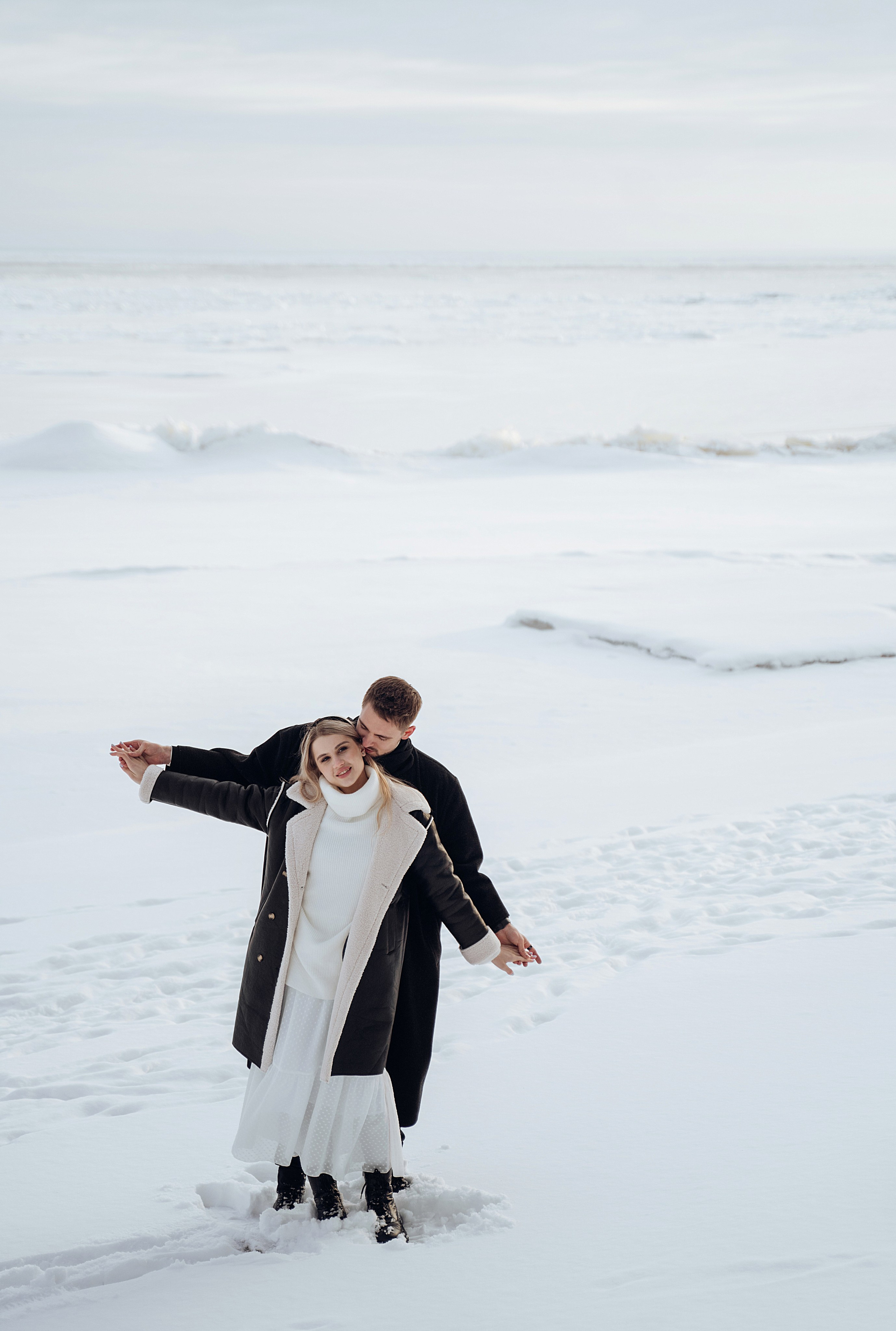 Love Story зимняя прогулка. Свадебный фотограф