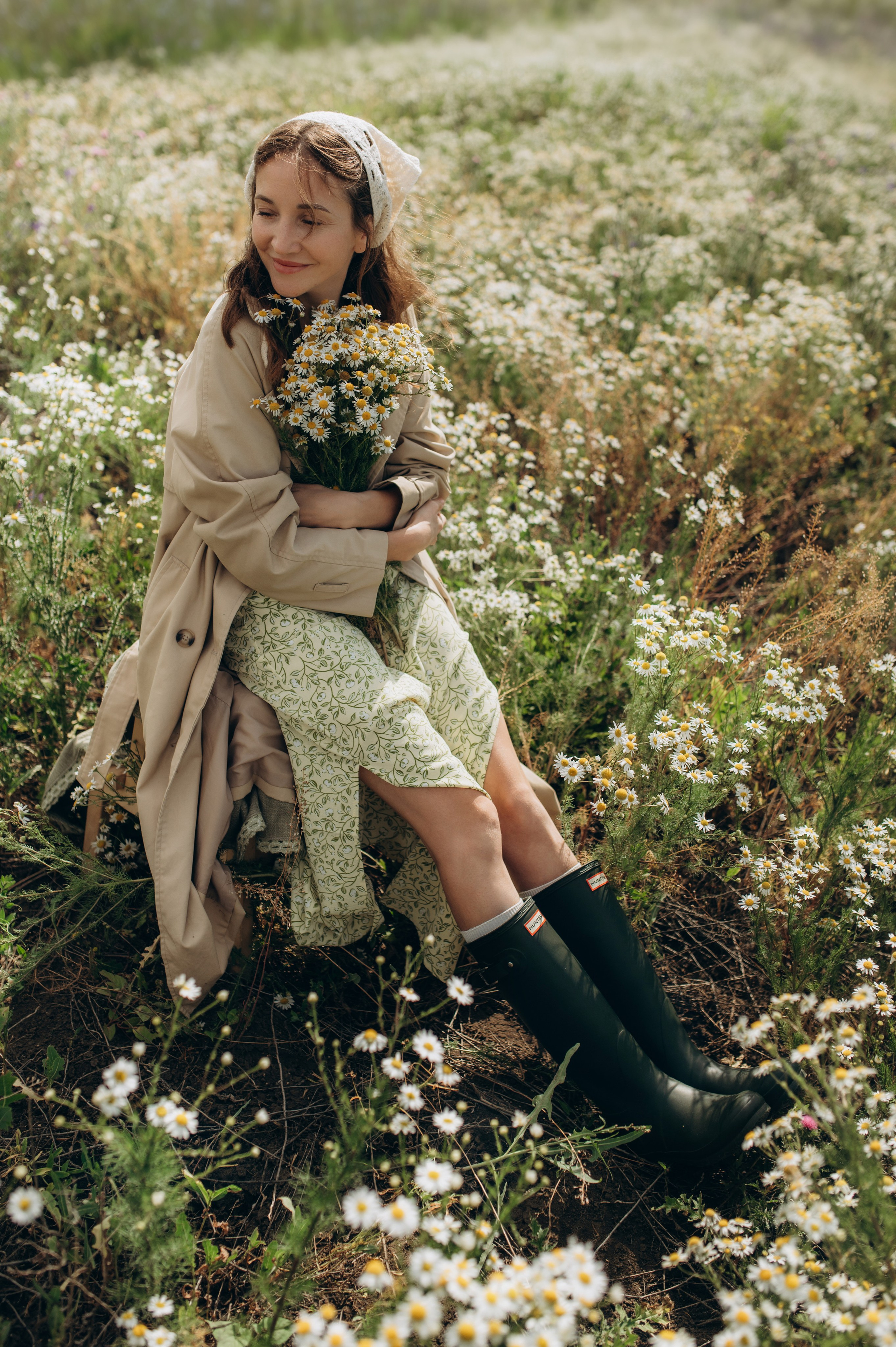 Оля и ромашки. Фотограф Мария Стрелкова