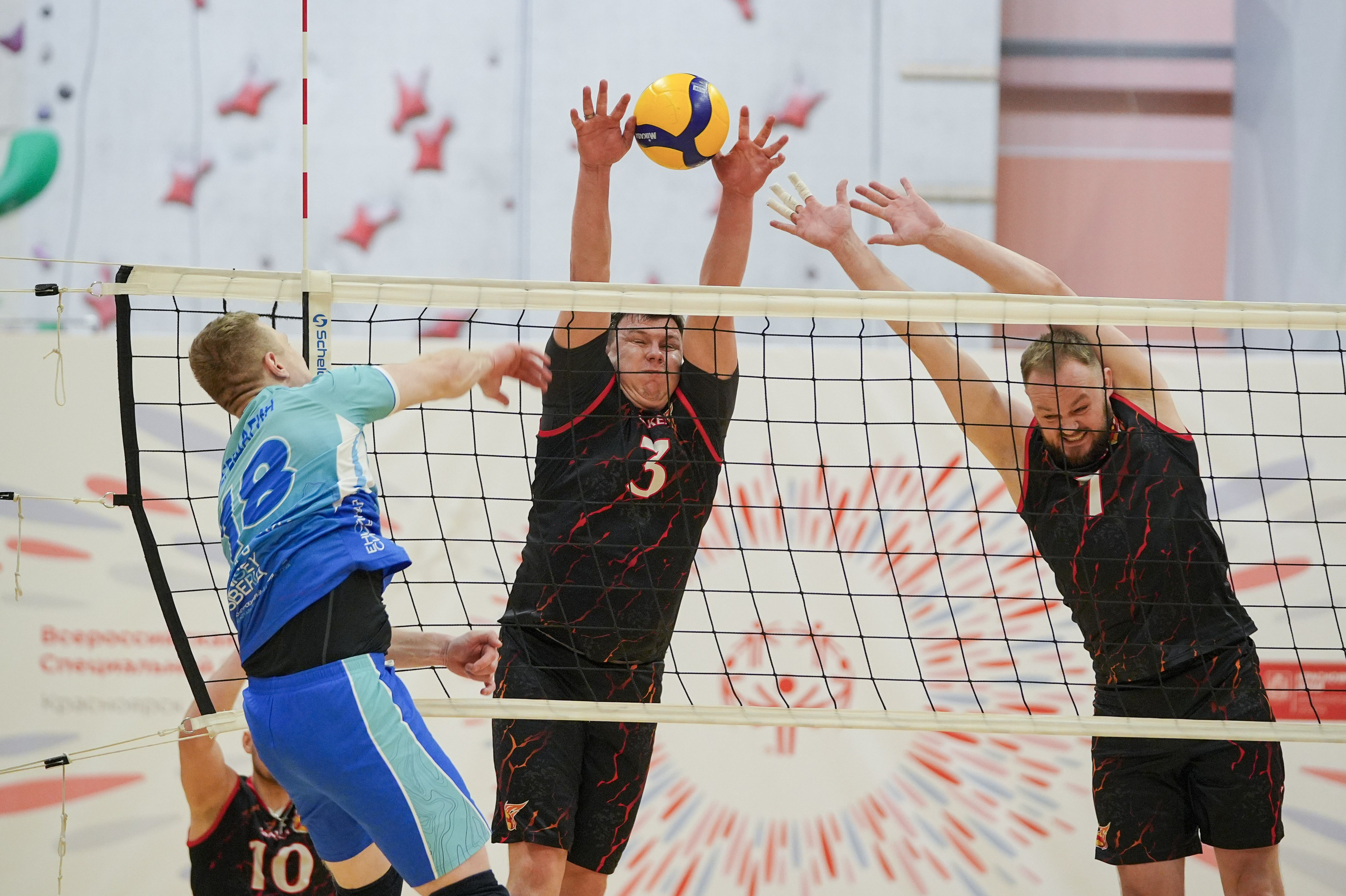 Волейбол. Репортажный фотограф Красноярск Алекс Чампакхам