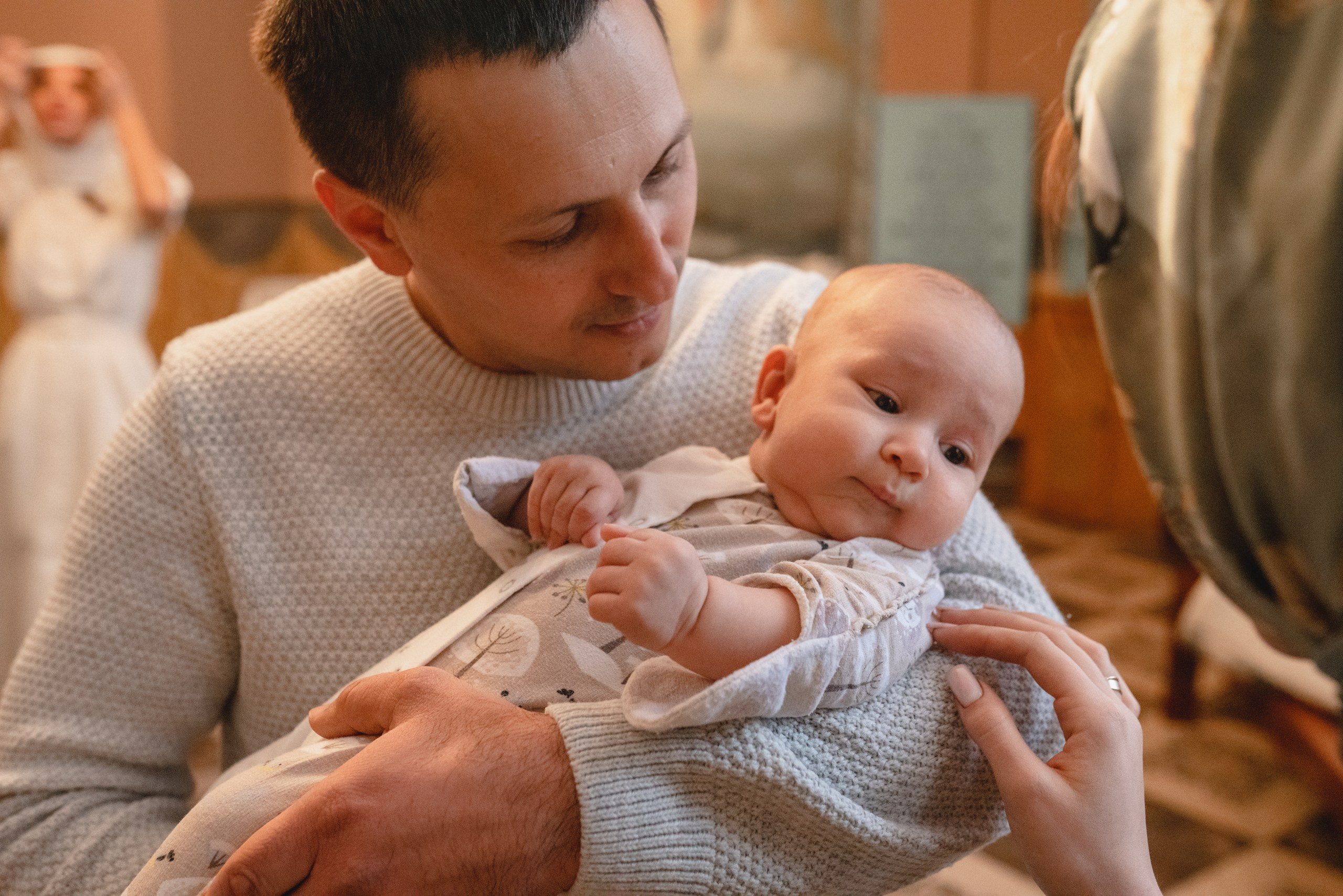 Андрей. Церковь Знамение в Аксиньино. Семейный фотограф в Москве Лилия Лебедева