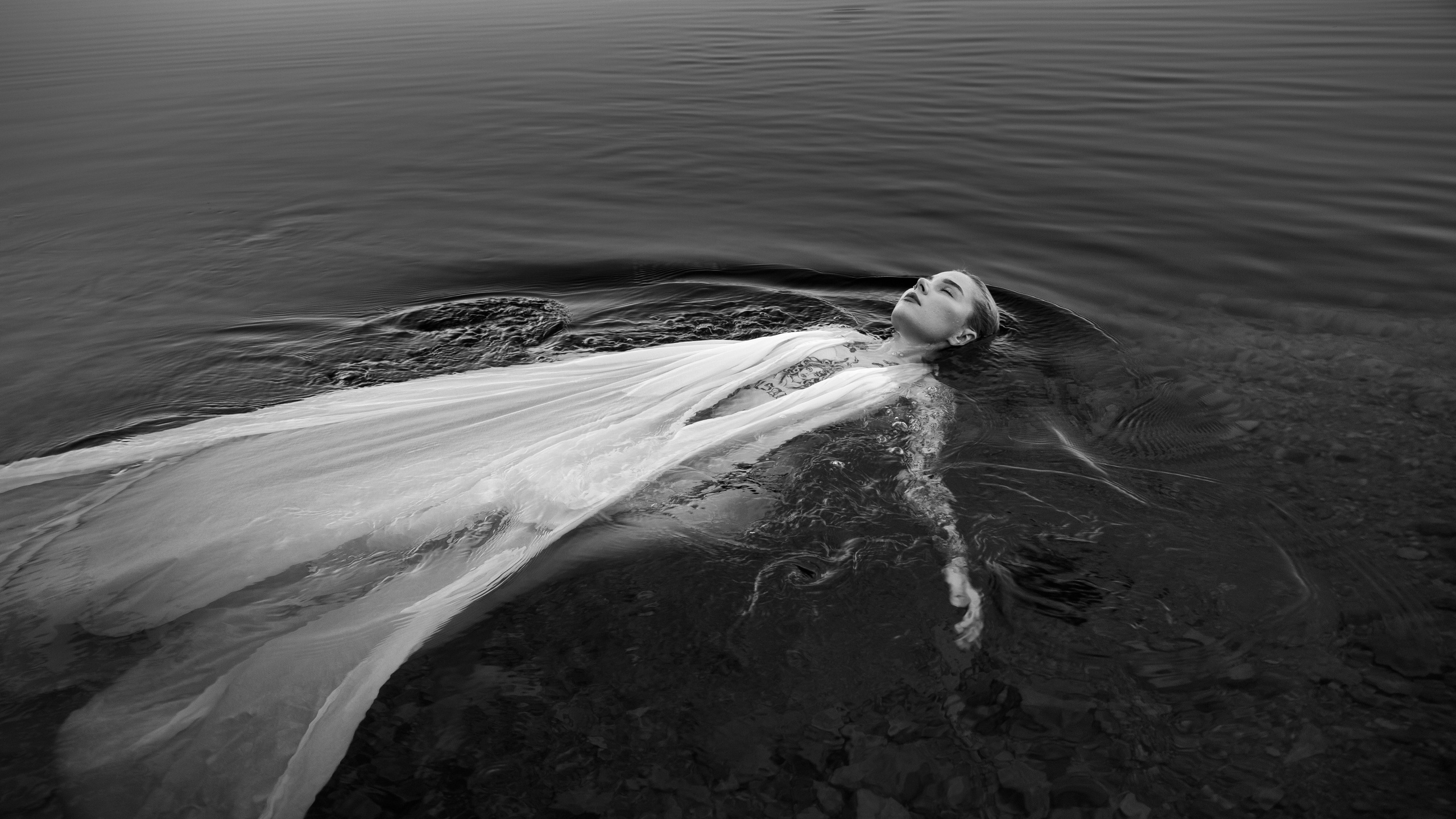 Водная нимфа. Портретная и Fashion фотосъемка в Москве КРИС KISS. Лукбуки и каталоги