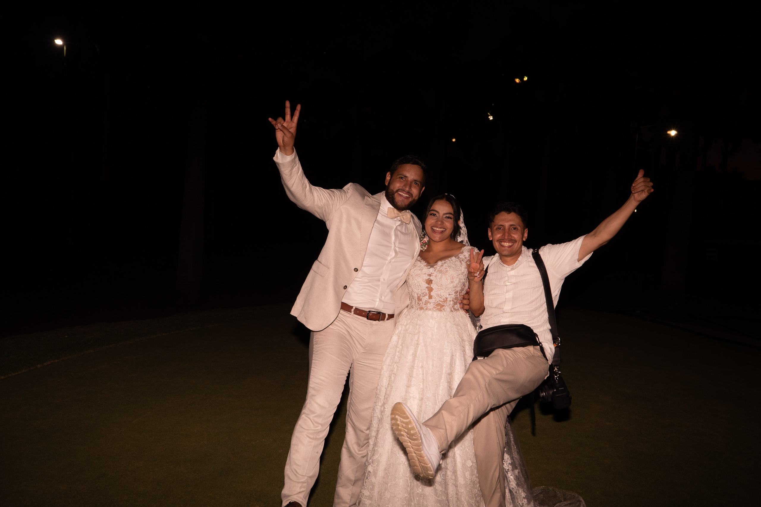 Carola & Gerson. Wedding Photographer in Barcelona and Medellin