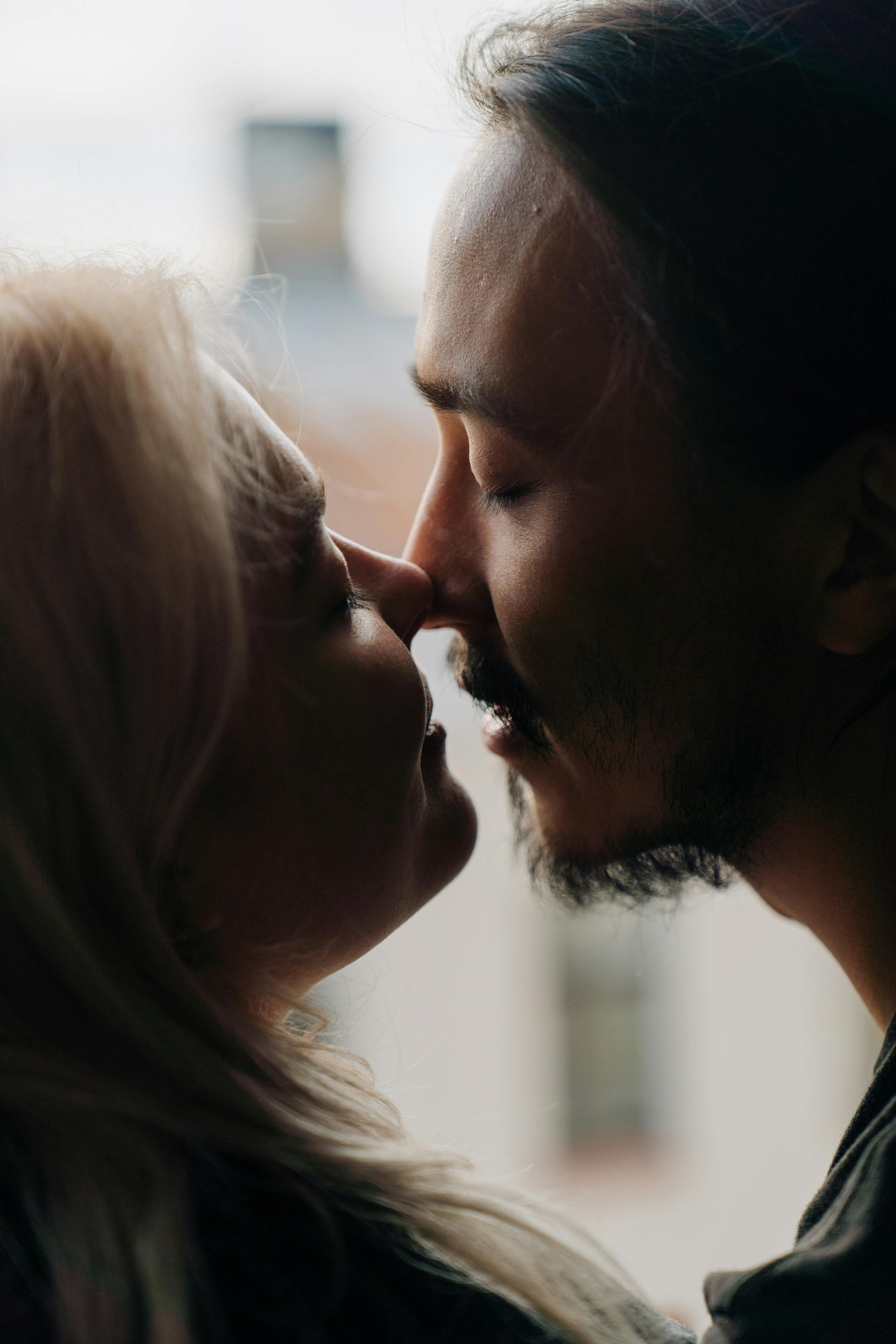 КАРИНА И ЖЕНЯ: СВОБОДА И НЕЖНОСТЬ В ПИТЕРЕ. Свадебный фотограф в Санкт-Петербурге Алиса Беликова