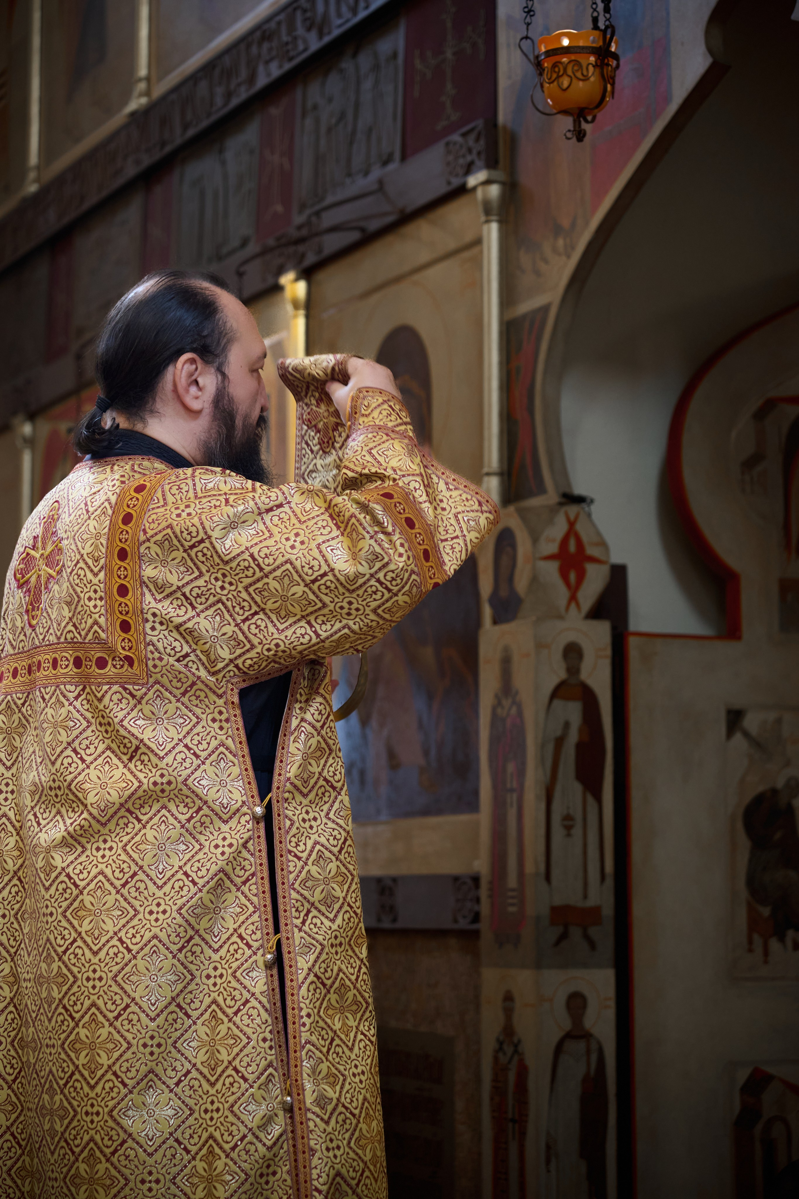 Литургия на китайском языке. Фотограф в Москве