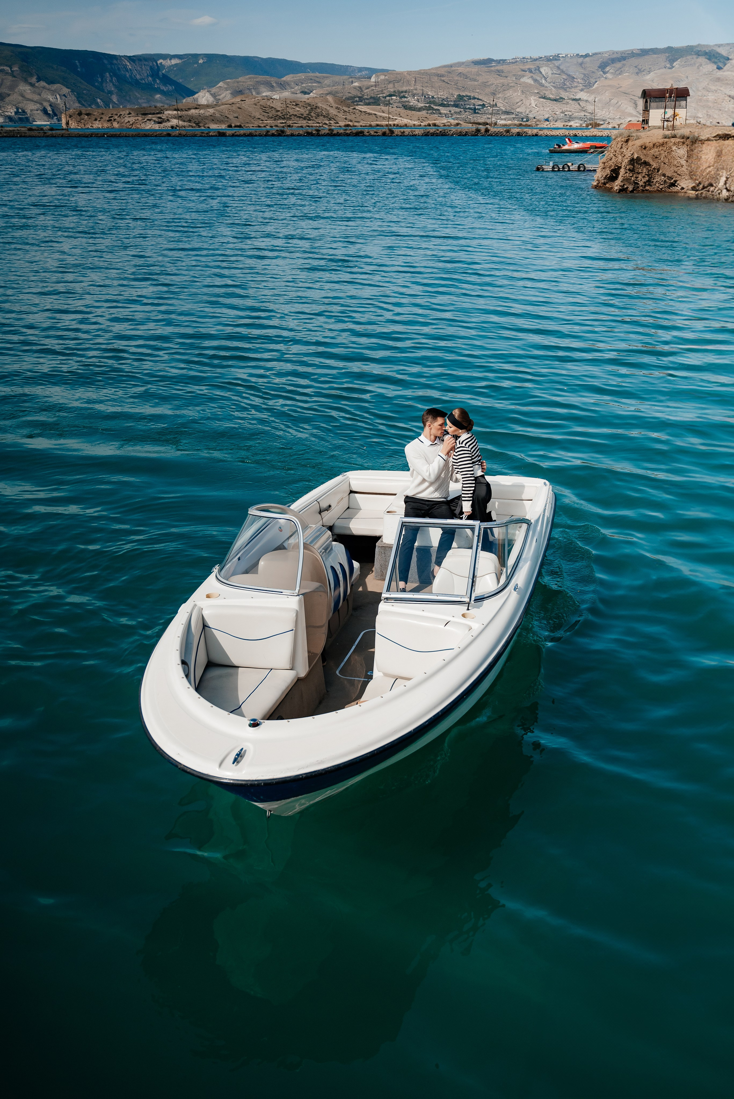 Love story на катере. Свадебный и семейный фотограф в Донецке, Ростове, Севастополе!