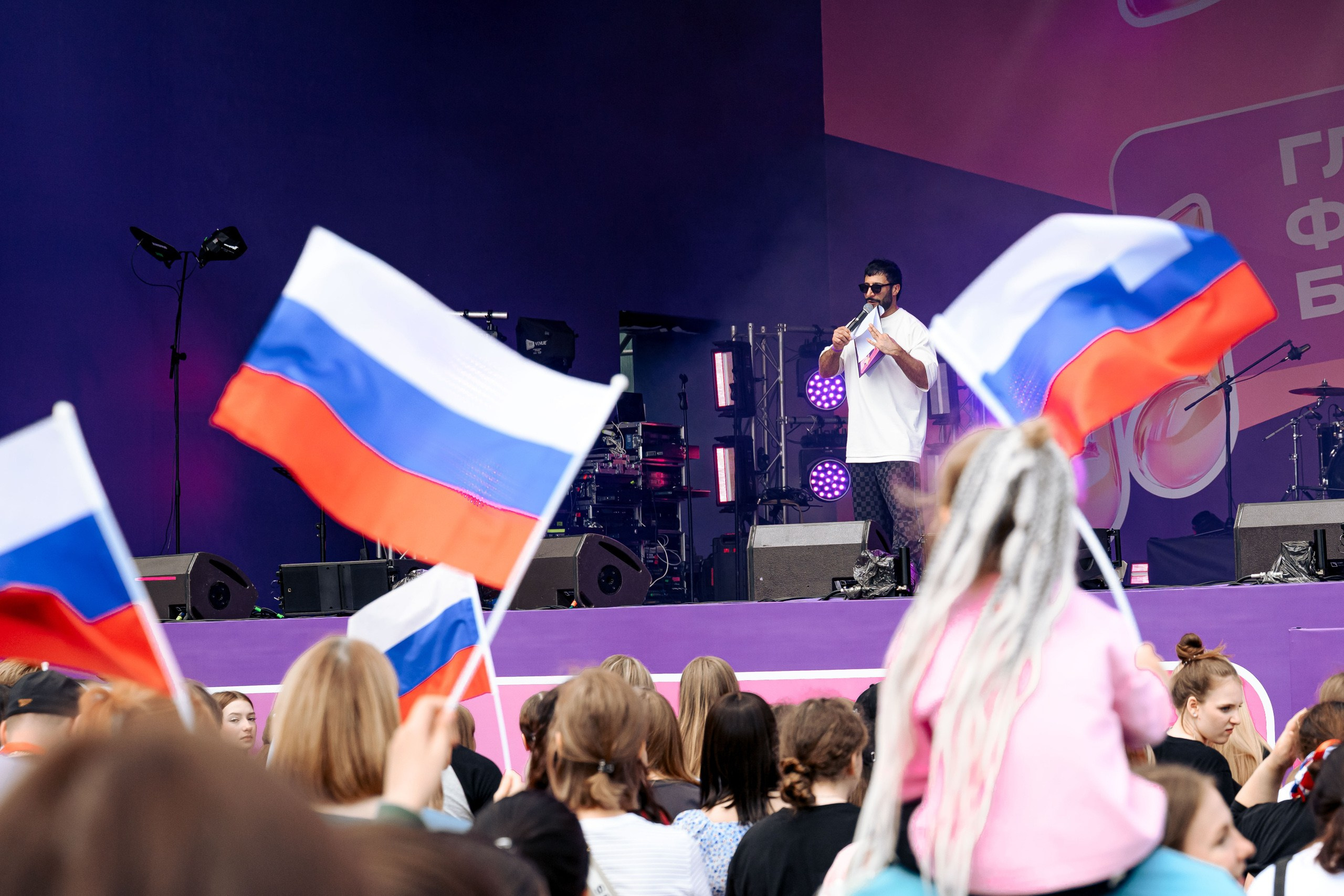 БЛОГЕРЫ РОССИИ. Максим Комаров — Профессиональный фотограф