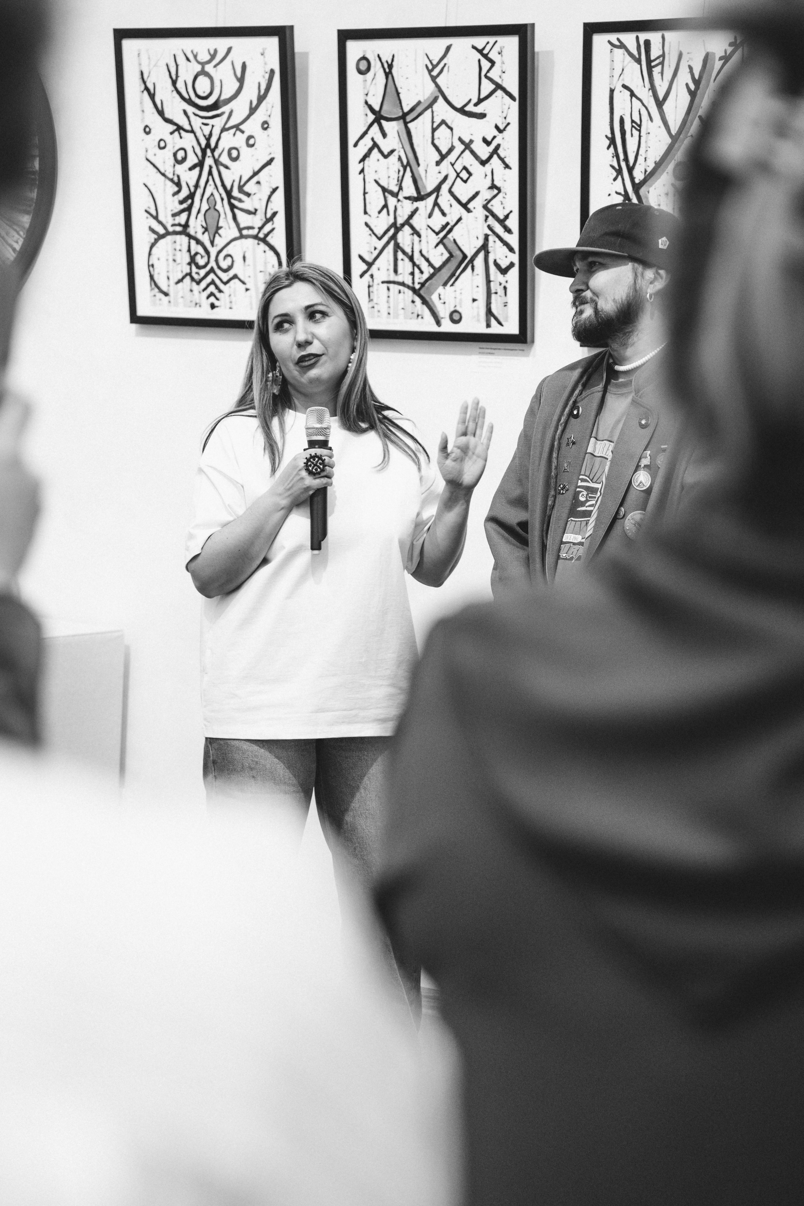 Открытие выставочного проекта «Я + Искусство = ЮГРА». Лайфстайл фотограф в Ханты-Мансийске Мария Шишкина