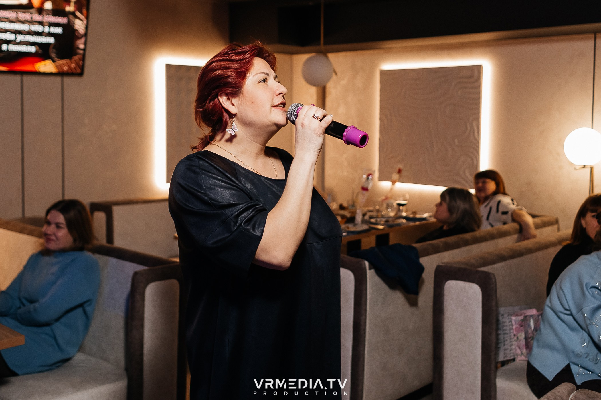 8 марта в караоке-ресторане «Голос»