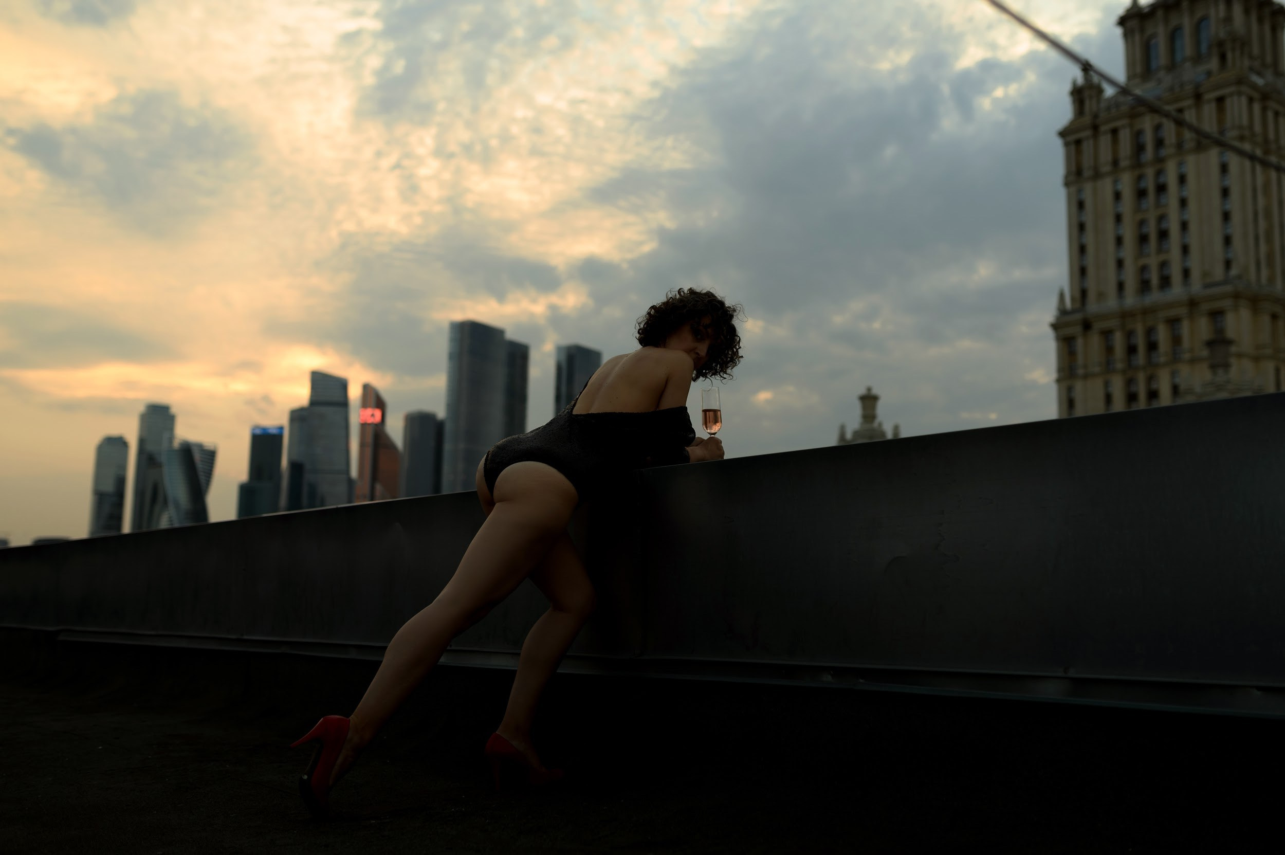 Оксана. Крыша. Фотограф Марина Росси