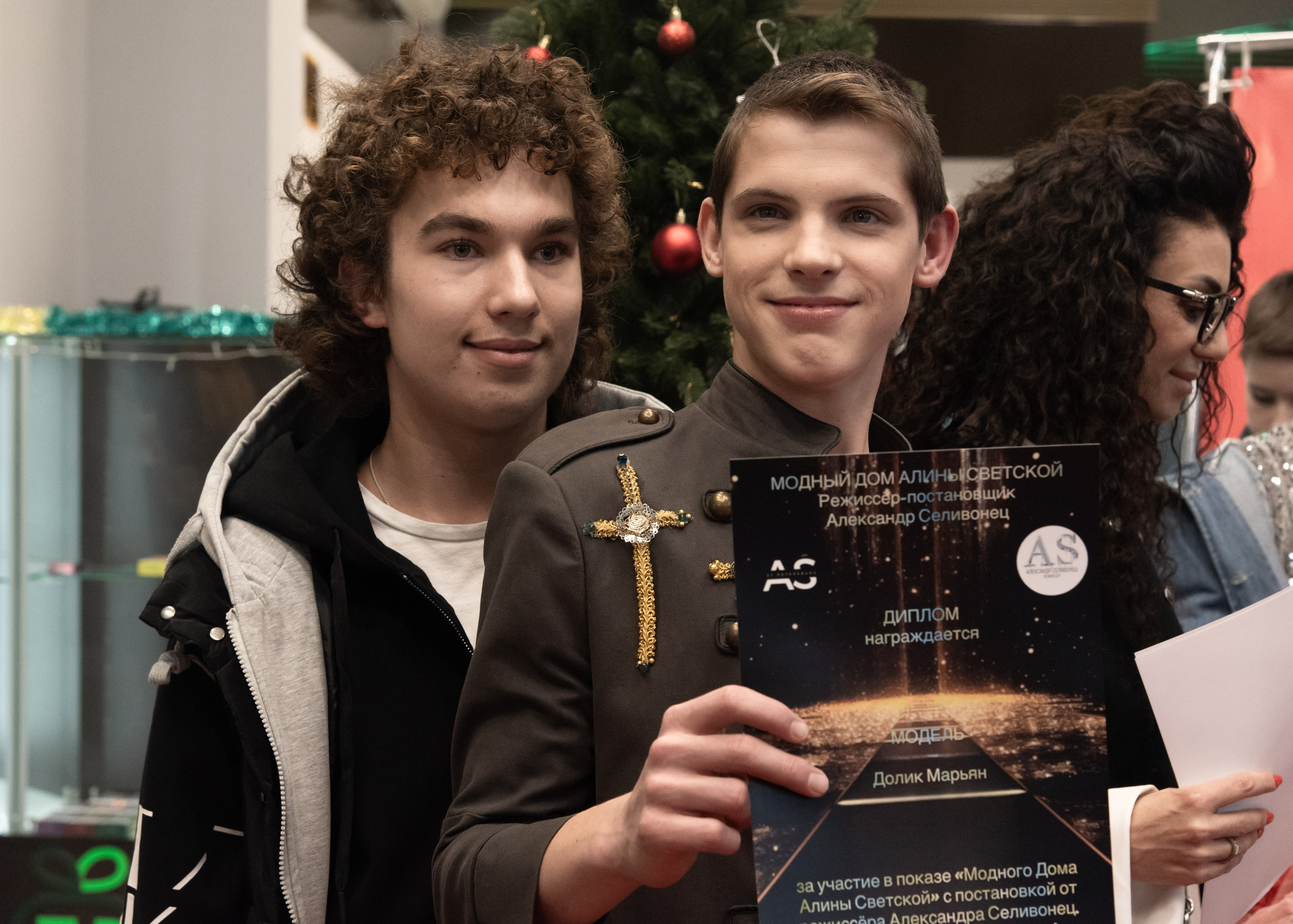 Показ Мод БФ «Исток Жизни». Дети с «Безграничными Возможностями». Портретный Семейный Fine-Art фотограф в Санкт-Петербурге Криулина