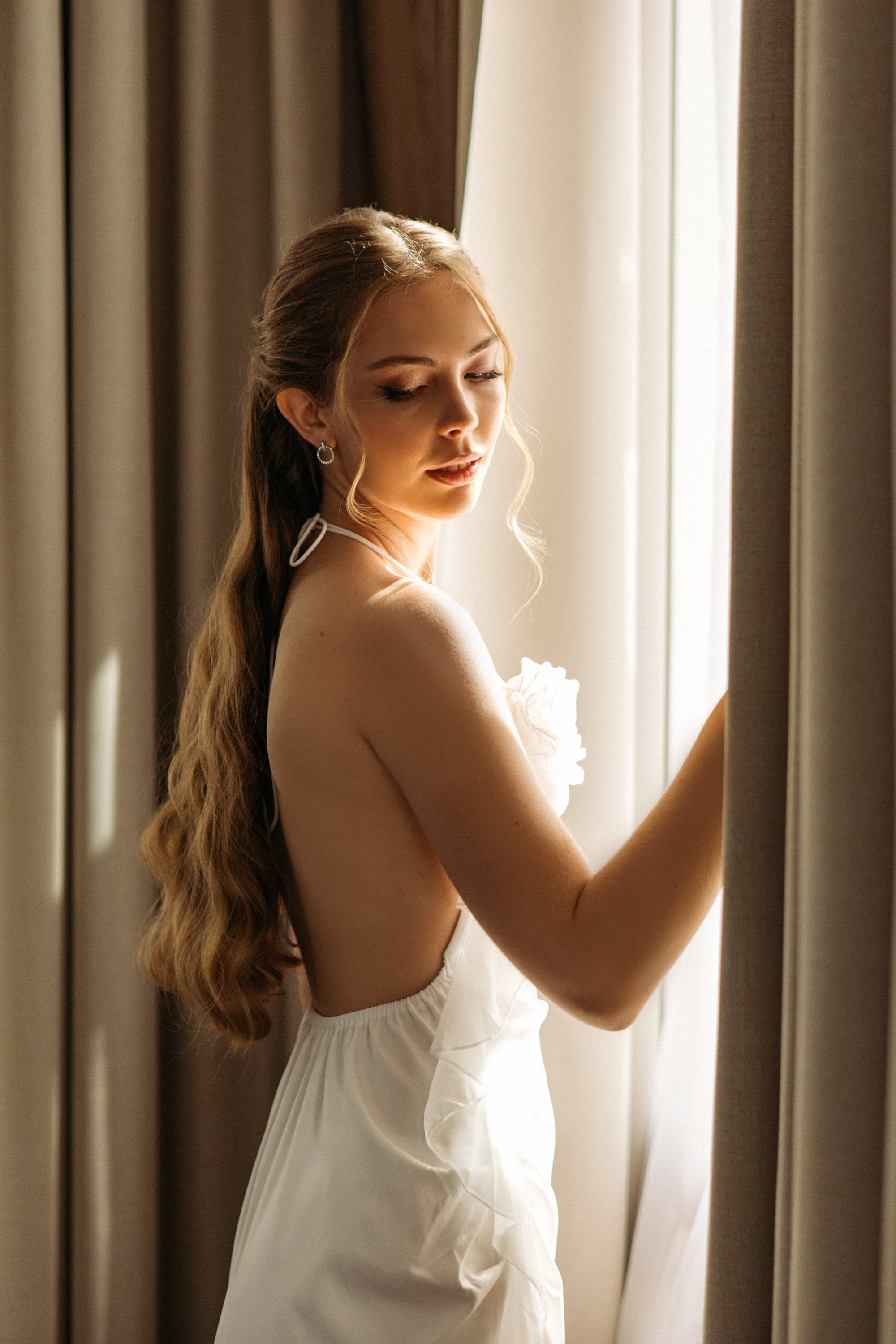 Елизавета сборы. Свадебный фотограф Церковная Алёна.Десногорск, Смоленск