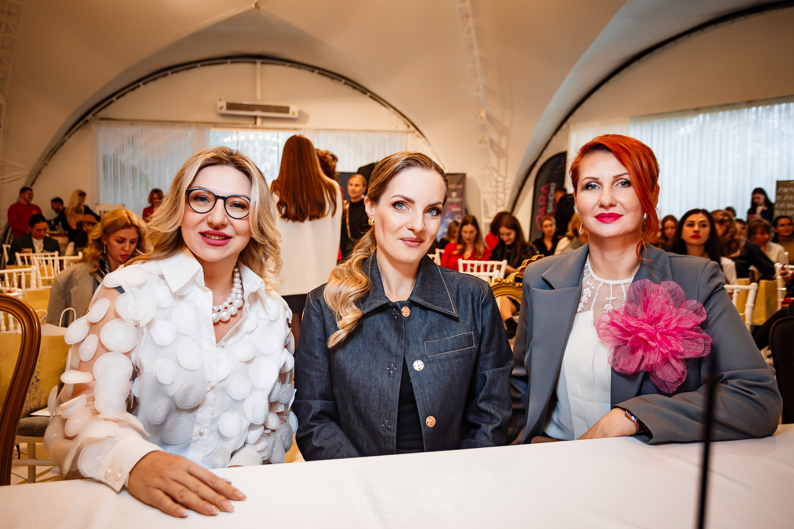 Бизнес — форум «Женщины Крыма 2024»_Симферополь_Рыбацкая деревня_23.11.24. Аминов Руслан | Фотограф