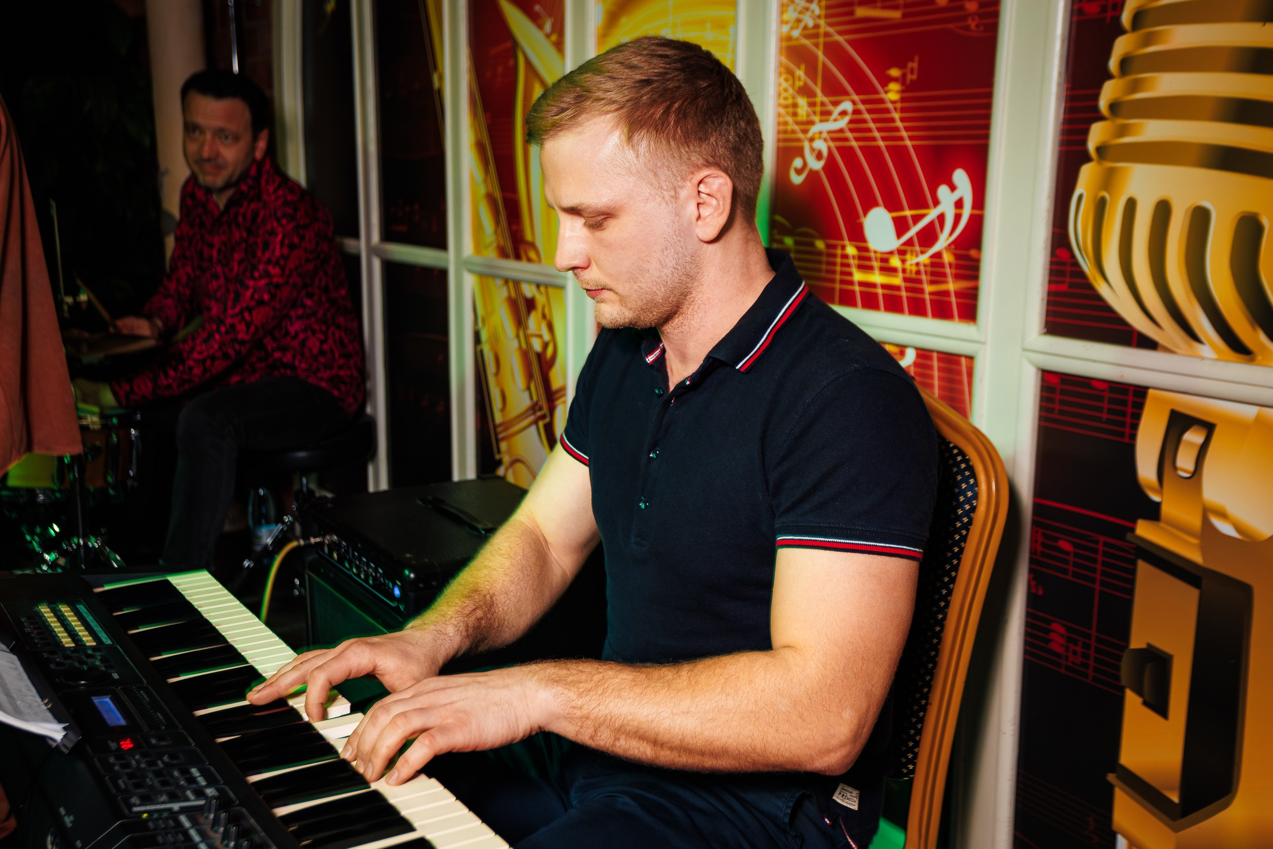 Джаз клуб «Скажите Jazz» Герман Мамаев, бэнд DC Quartet и специальный гость Анна Шакель_Фабрикантъ_Симферополь_26.01.2025. Аминов Руслан | Фотограф