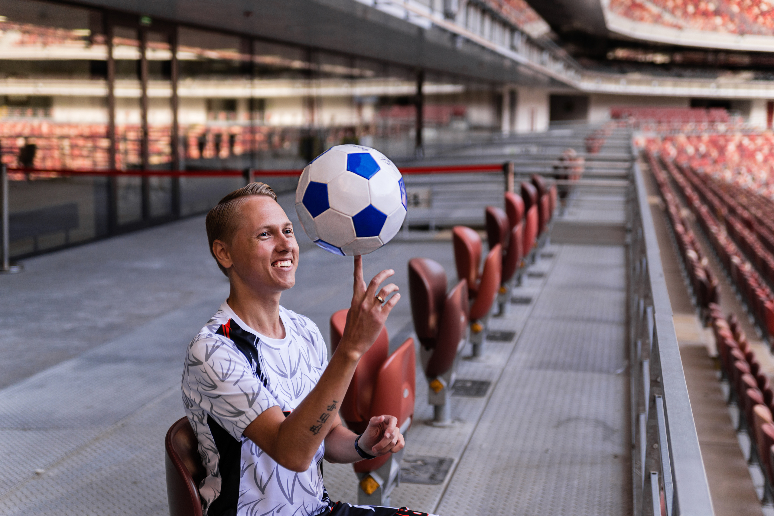 Илья и Мария. Стадион Лужники. Свадебный и семейный фотограф Москва Видное Домодедово