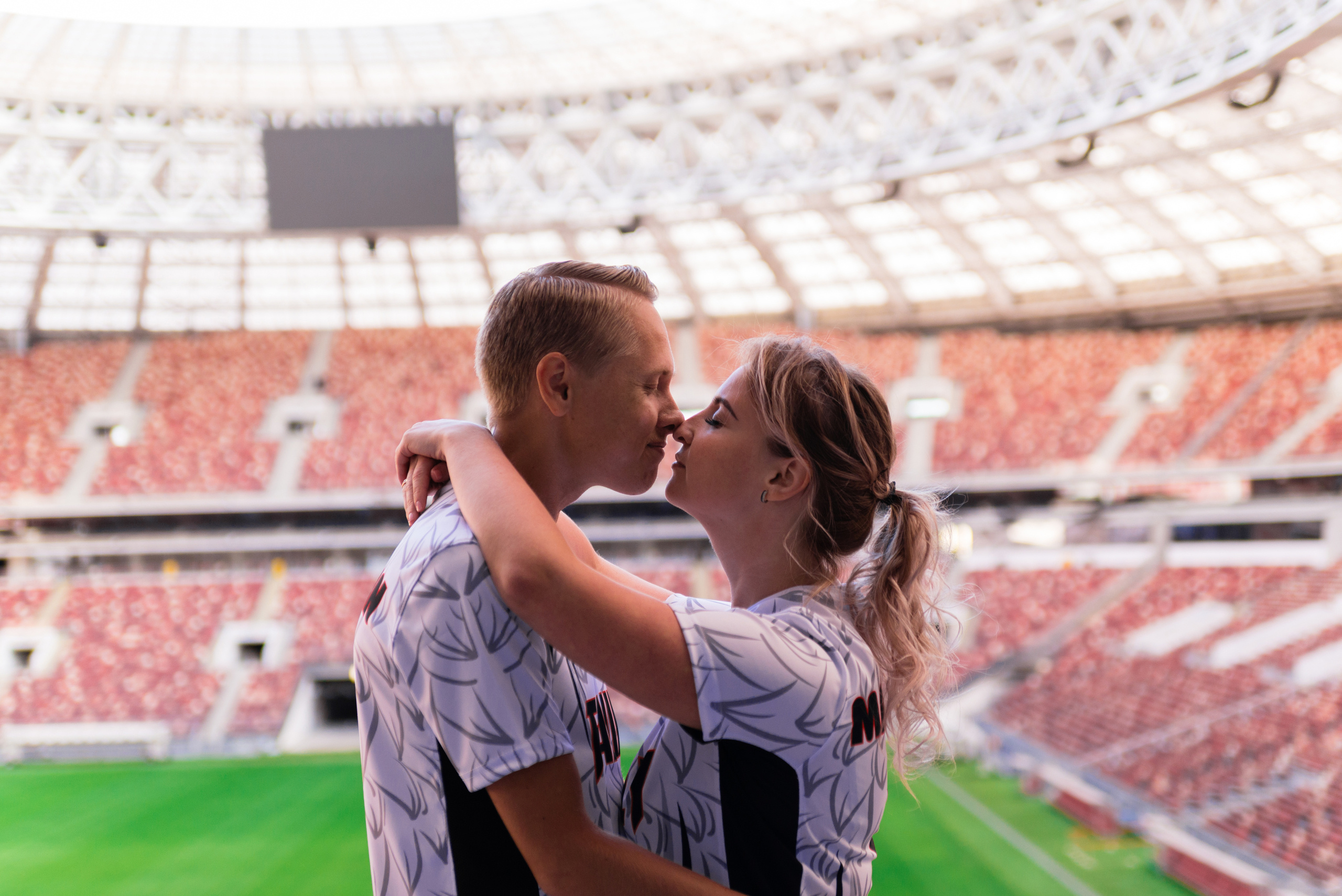 Илья и Мария. Стадион Лужники. Свадебный и семейный фотограф Москва Видное Домодедово
