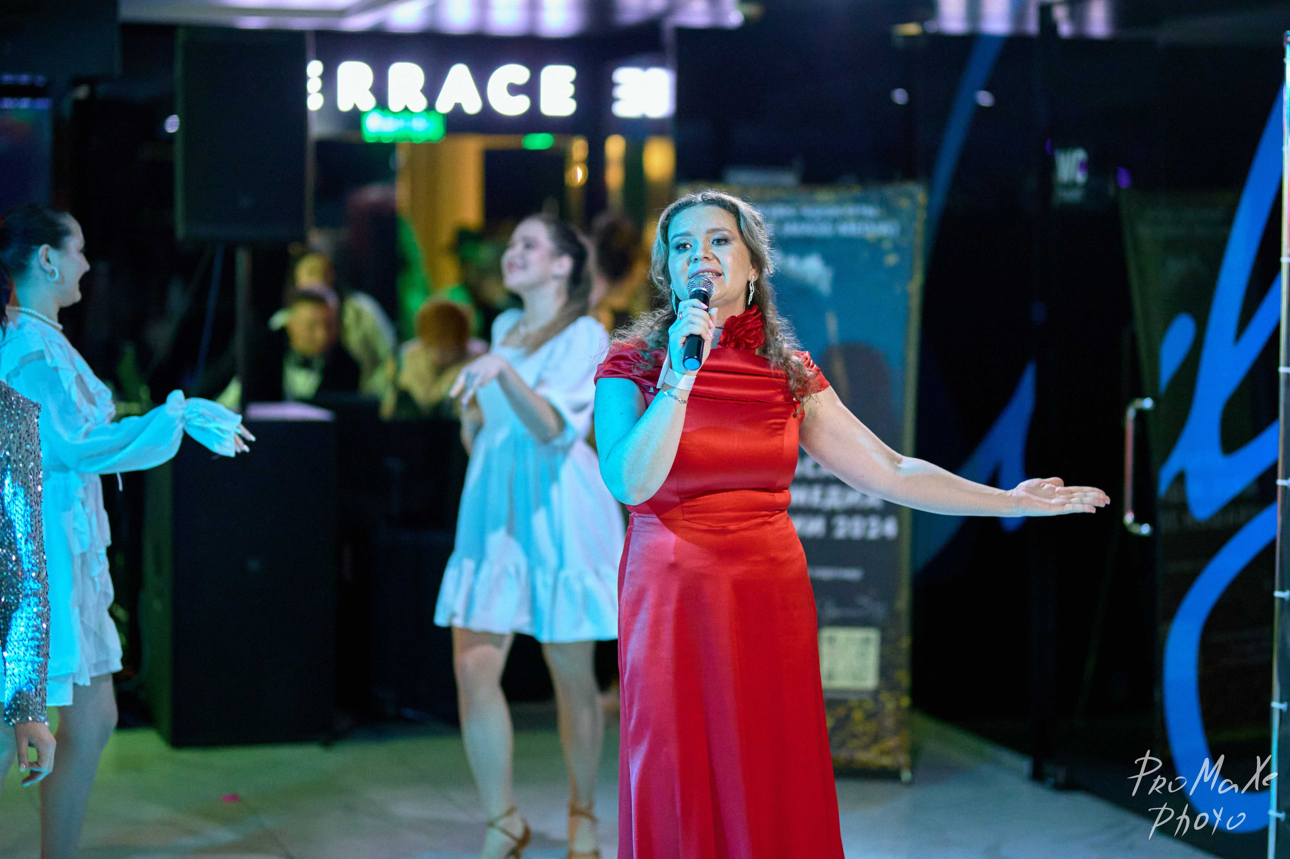 Зал КРАСА МАСС-МЕДИА ЧУВАШИИ. Владимир Суздалов (ProMaXe) — Портретный фотограф, тематические фотосессии в Чебоксарах