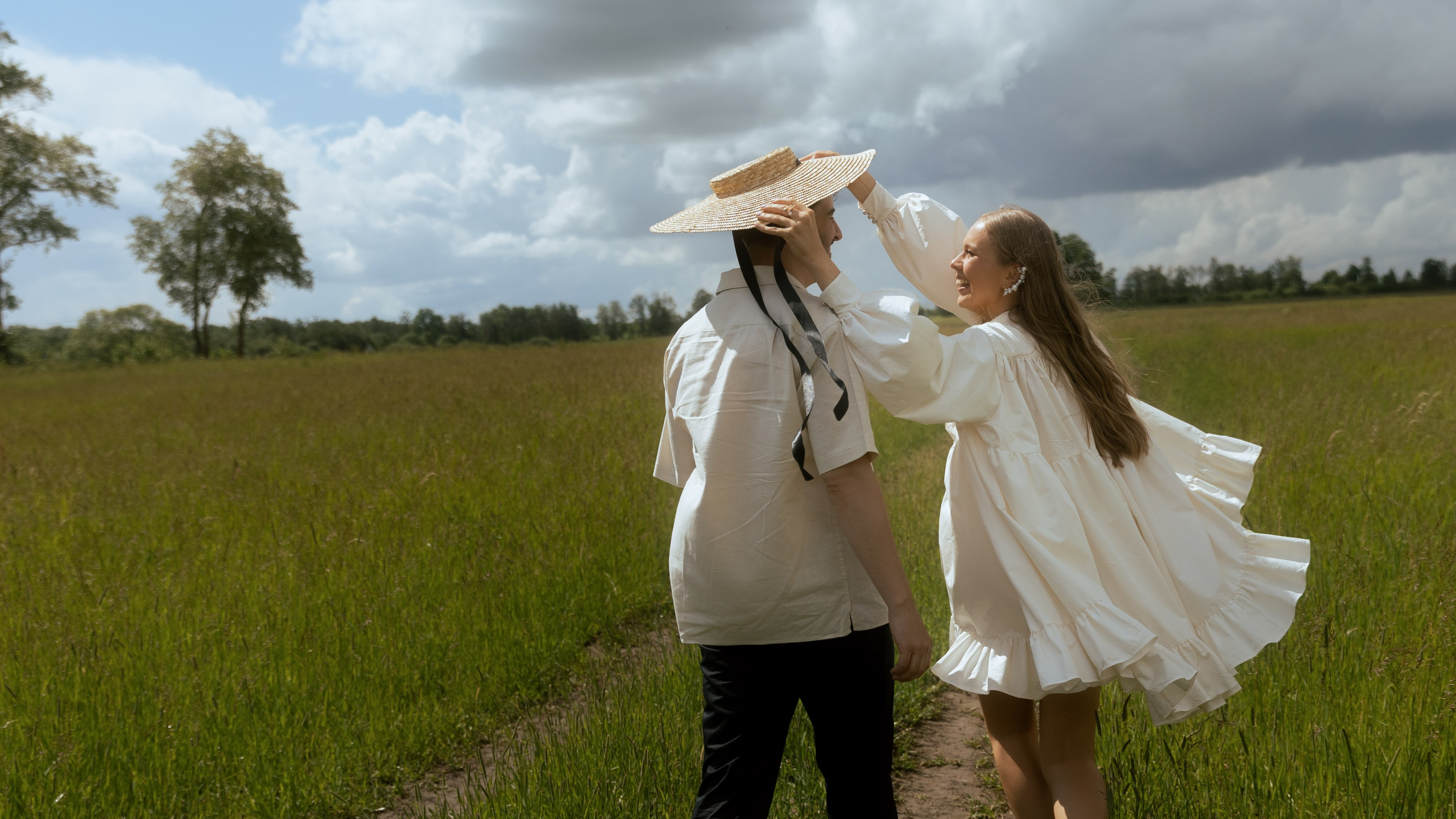 Надя и Вова, современная классика за городом, СПб. Фотограф в Москве Екатерина Черненко