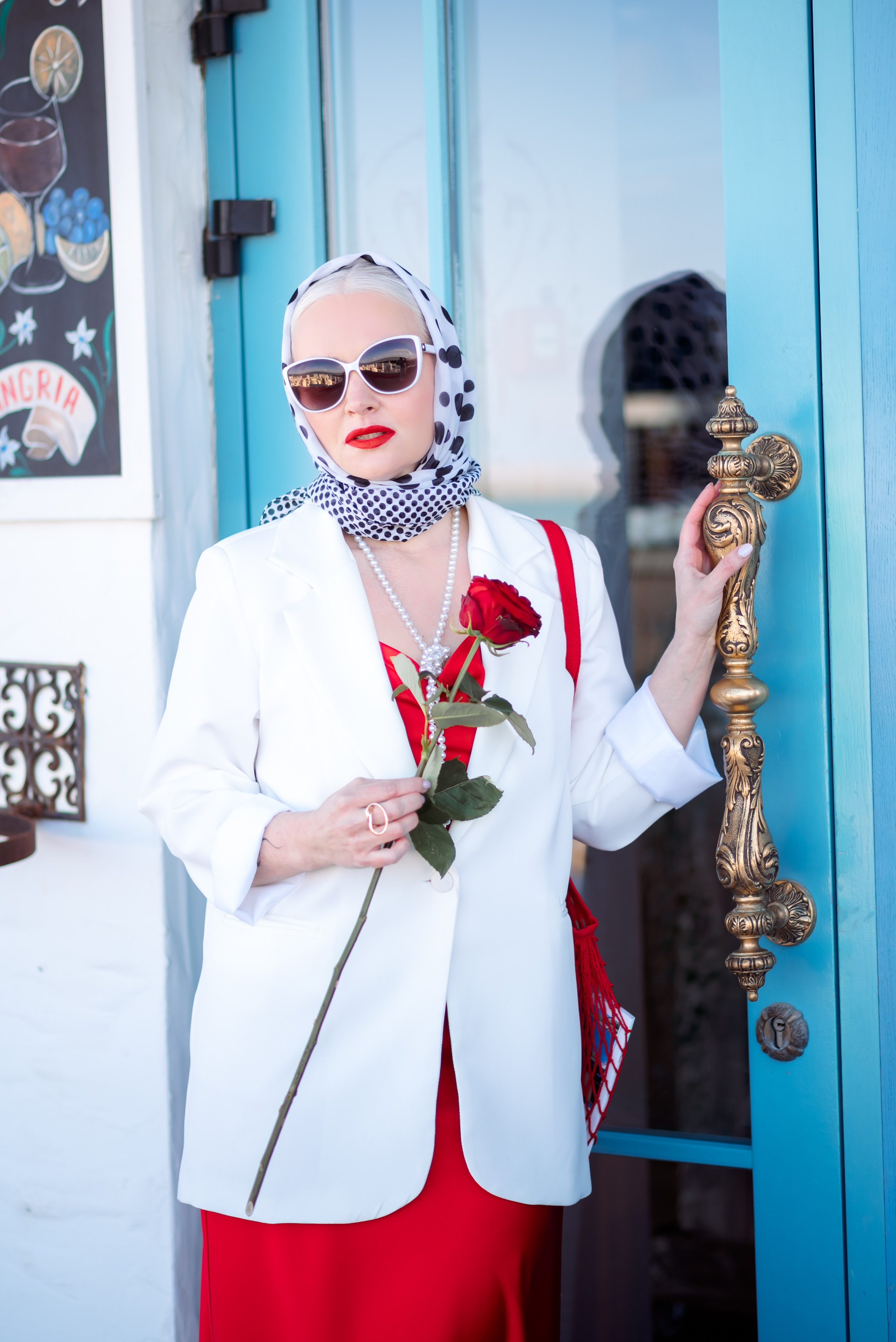 У кафе «Дельмар». Семейный и женский фотограф Лоо Краснодар Сочи Энем Татьяна Трибурт