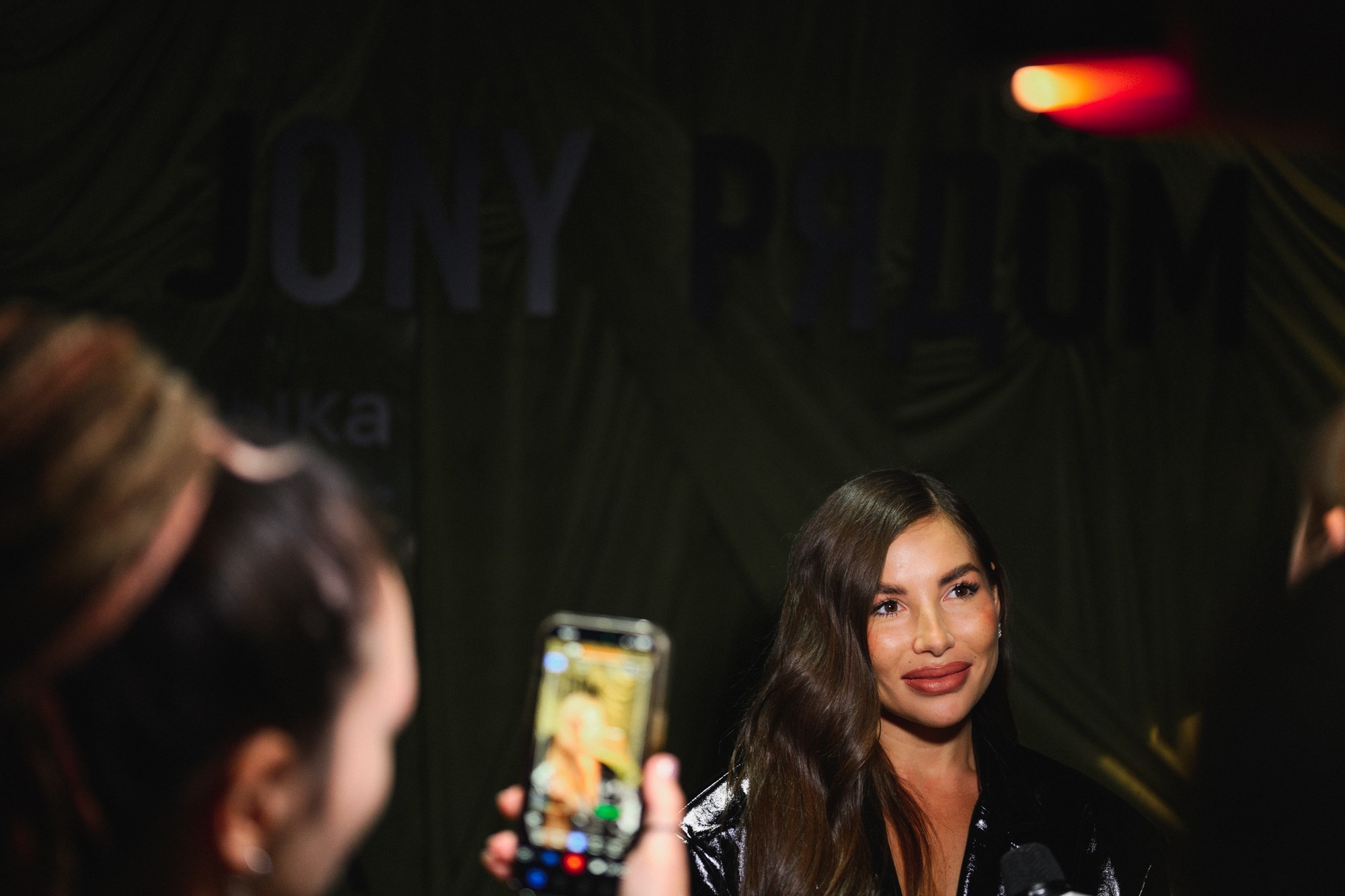 Jony. Презентация альбома «Рядом». Свадебный и репортажный фотограф Павел Царьков